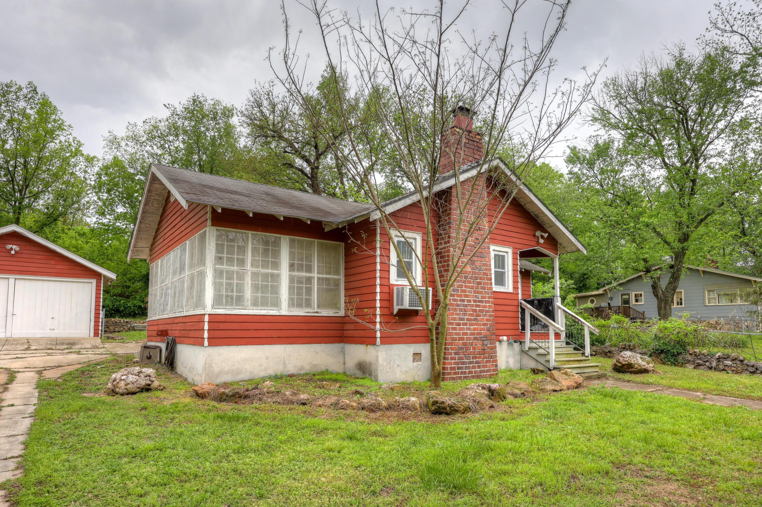 206 Clark Drive Property Photo 2