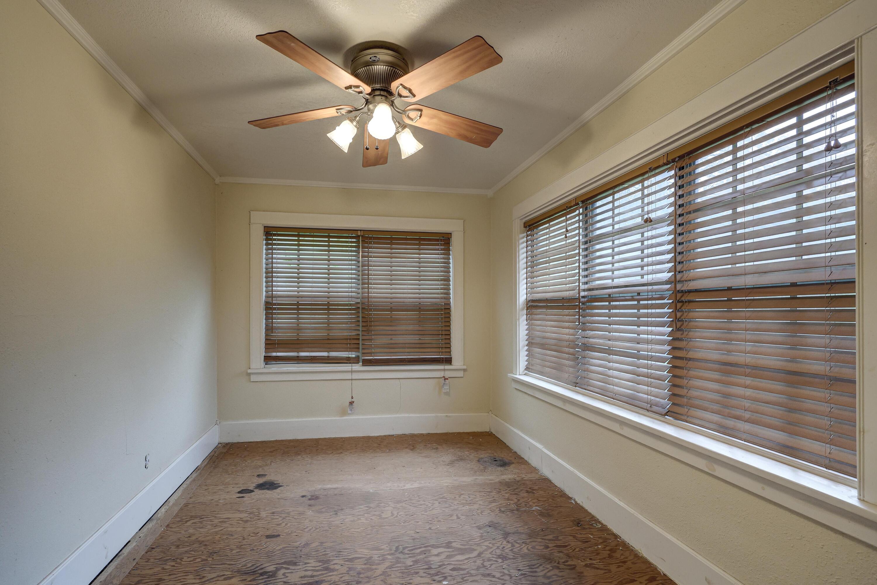 206 Clark Drive Property Photo 16