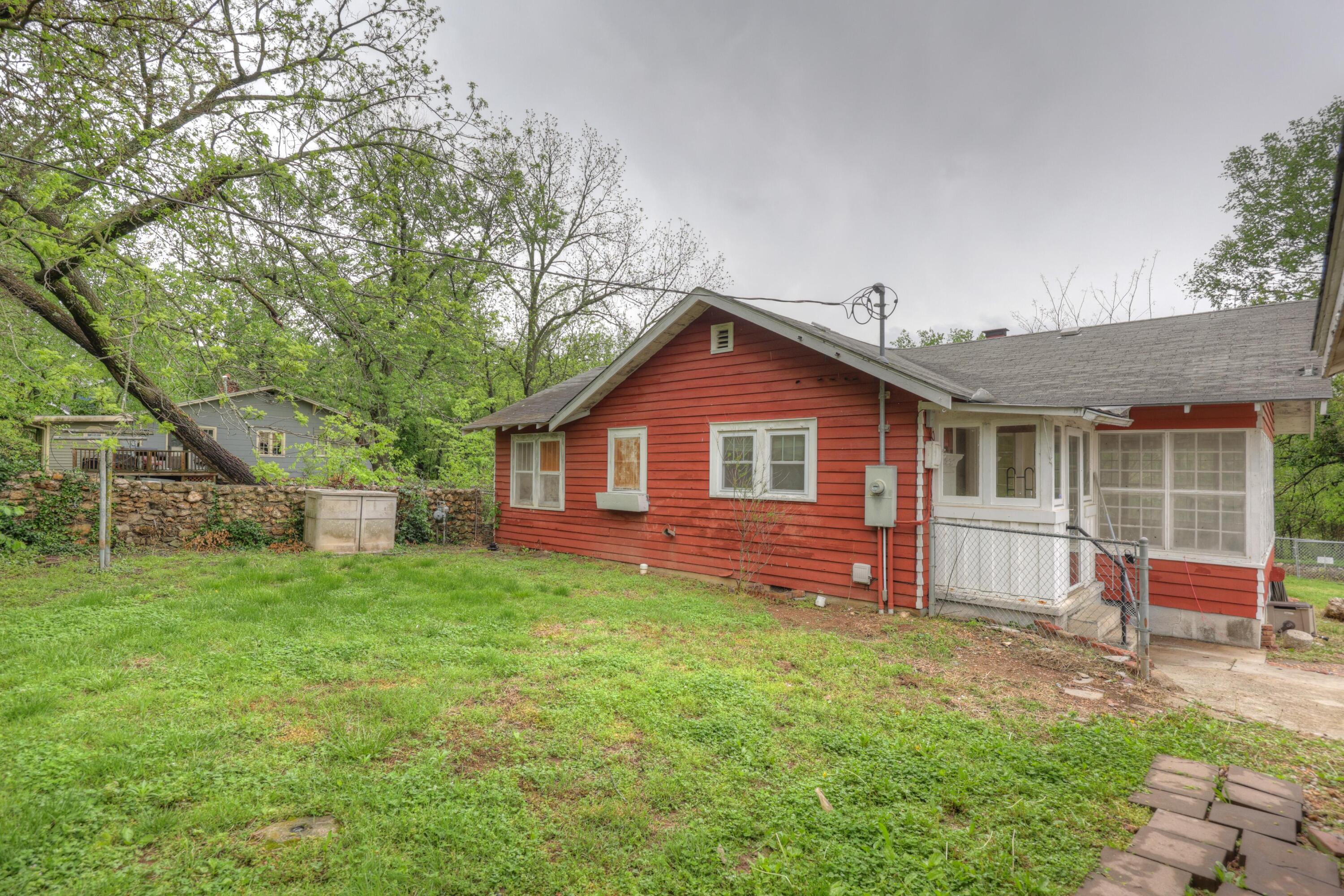 206 Clark Drive Property Photo 29