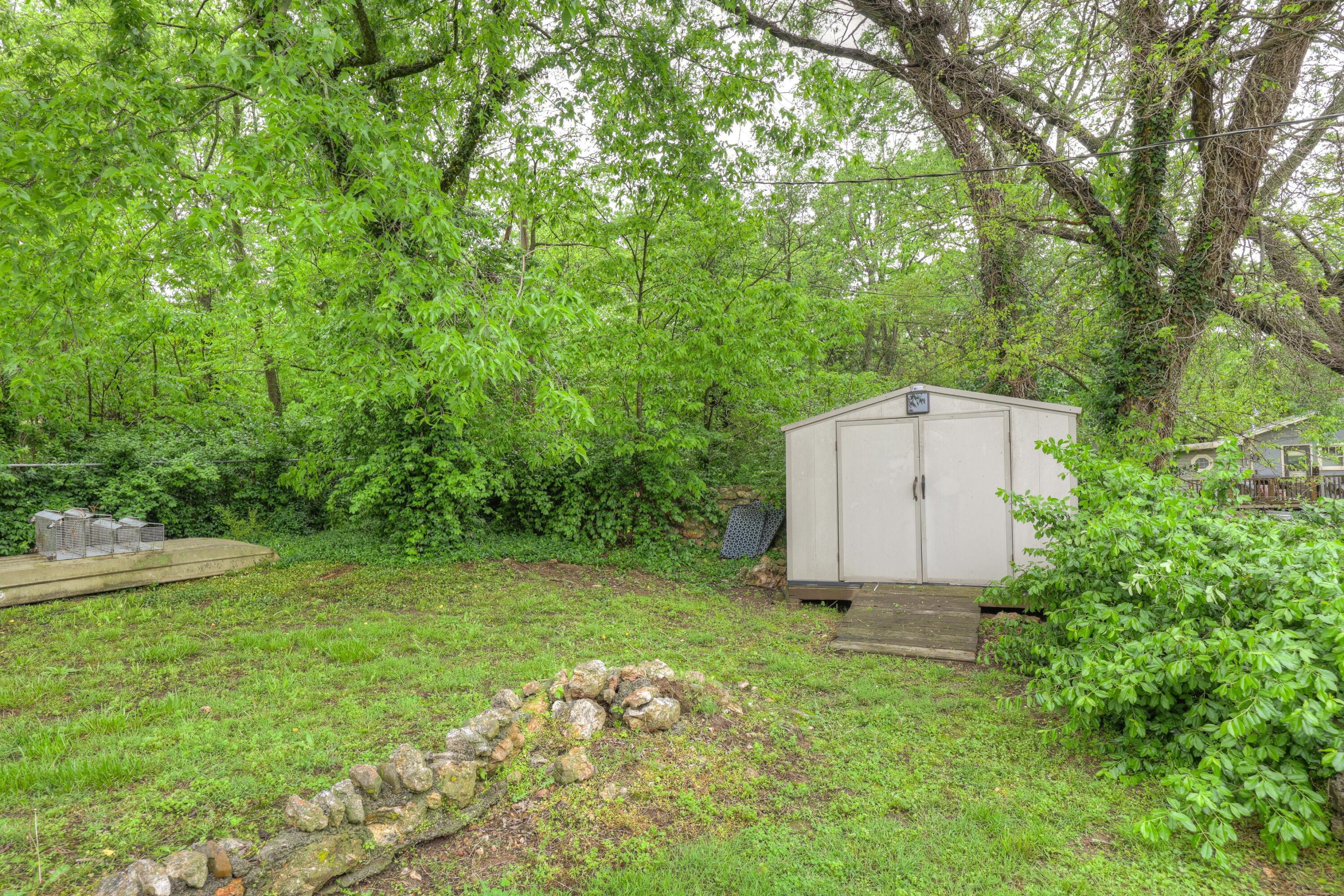 206 Clark Drive Property Photo 31