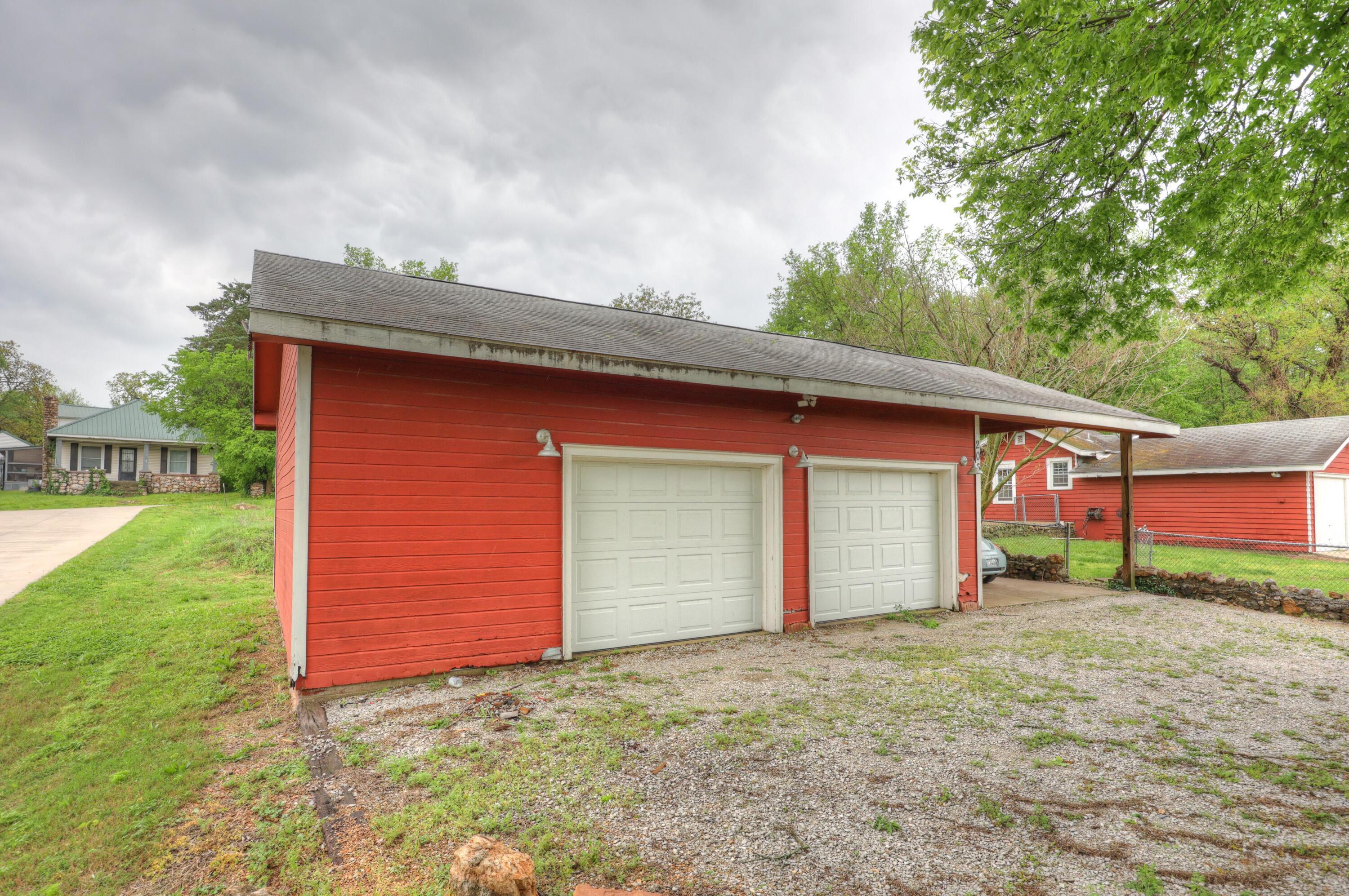 206 Clark Drive Property Photo 43
