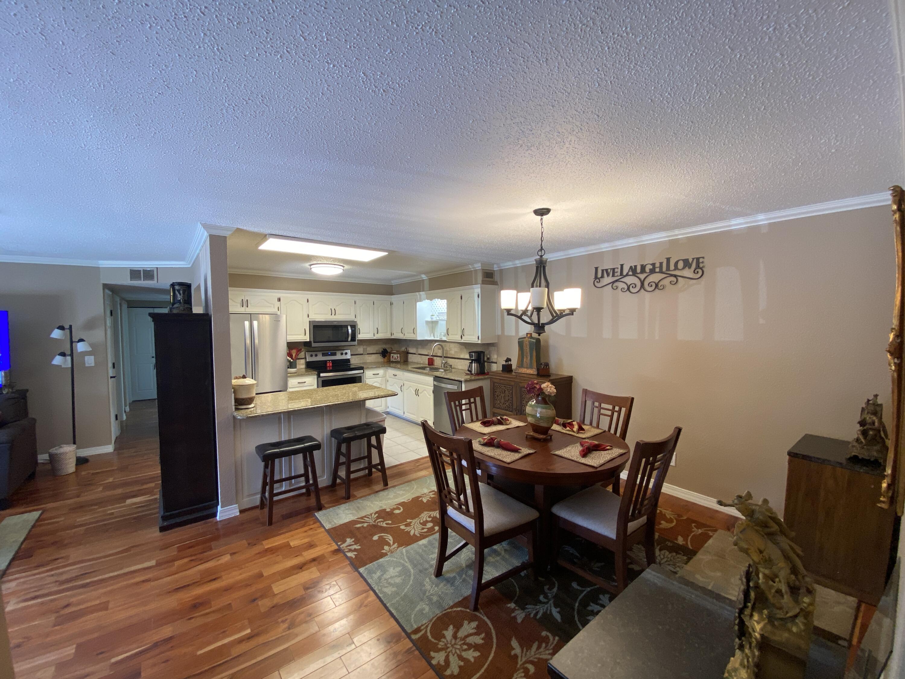 110 Wilshire Drive Property Photo 5
