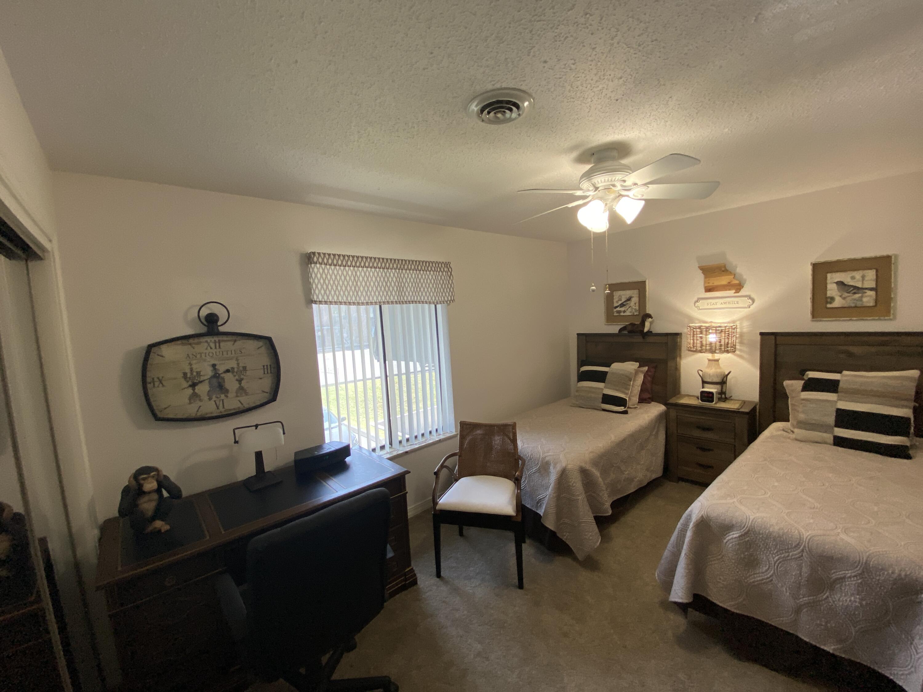 110 Wilshire Drive Property Photo 14