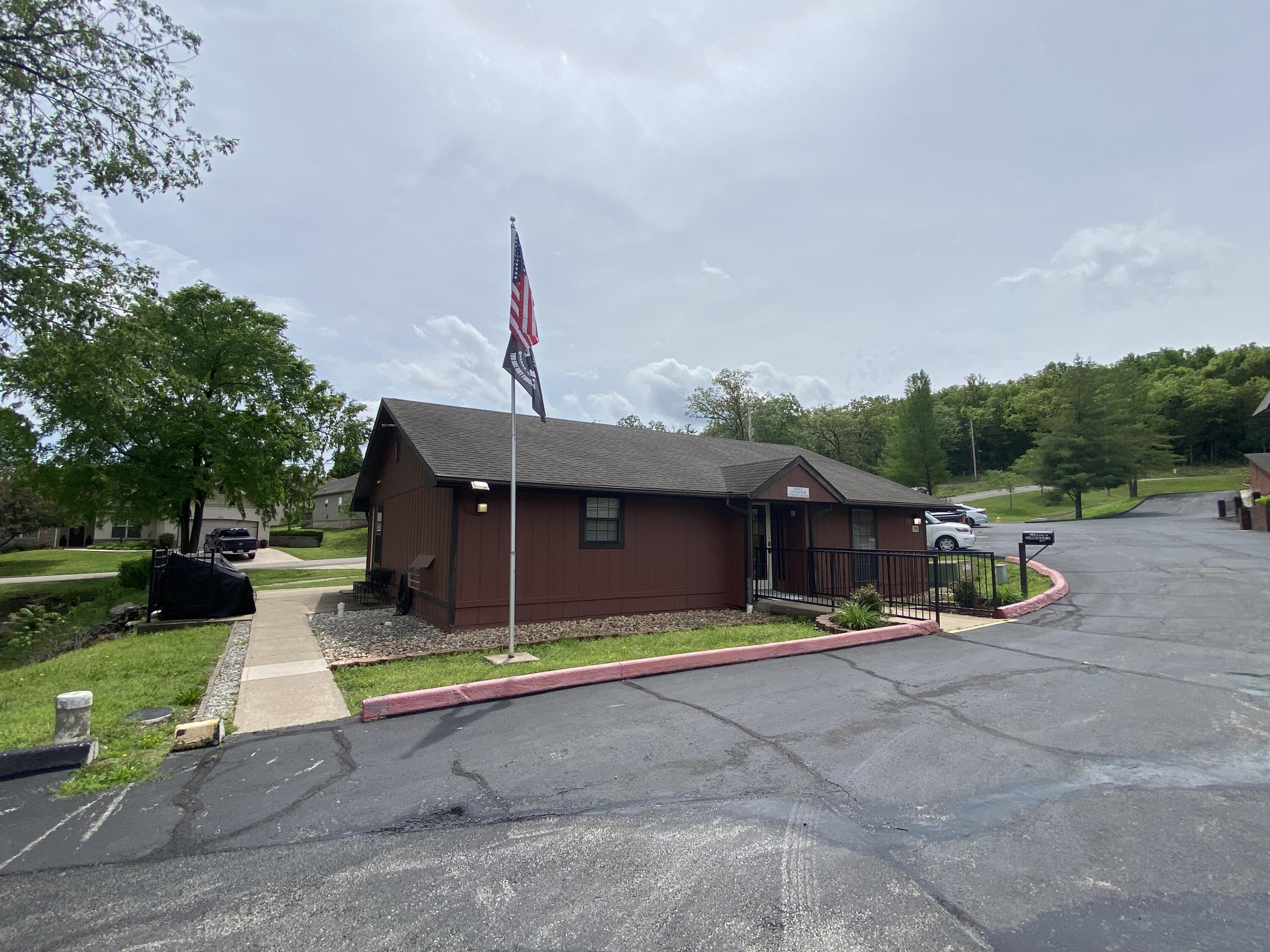 110 Wilshire Drive Property Photo 19