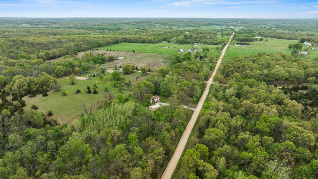 10689 South S. 425 Road Property Photo 6