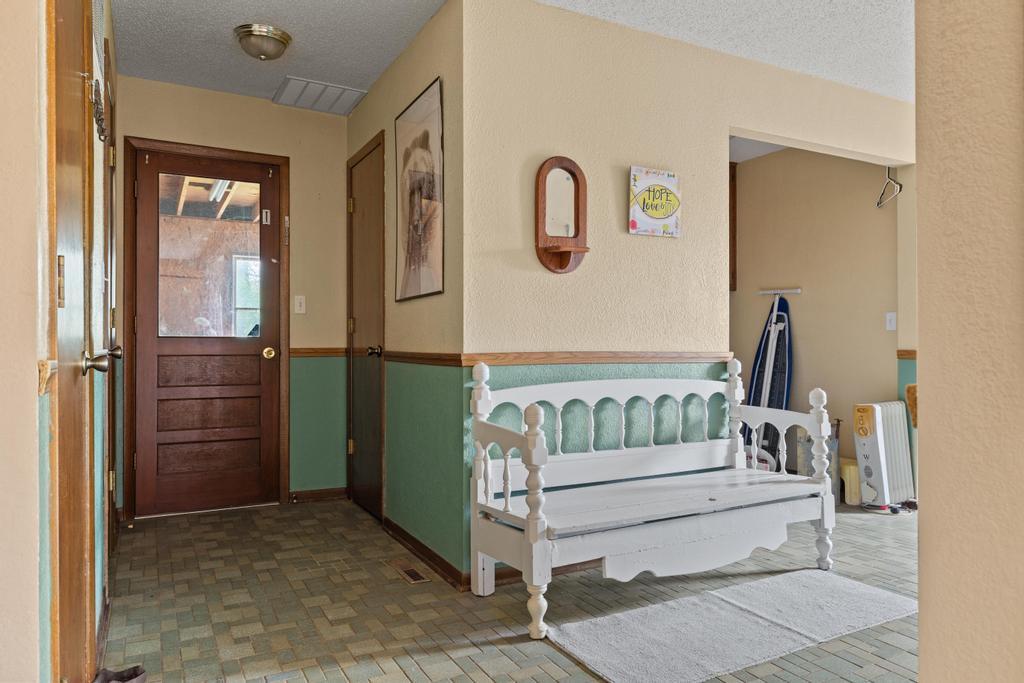 10689 South S. 425 Road Property Photo 12