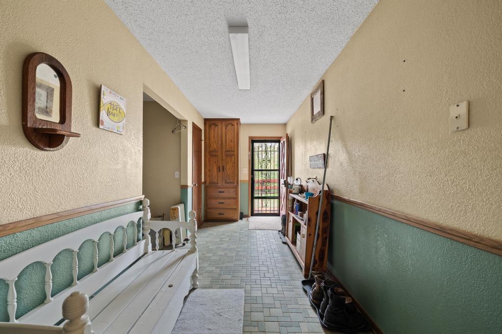 10689 South S. 425 Road Property Photo 13