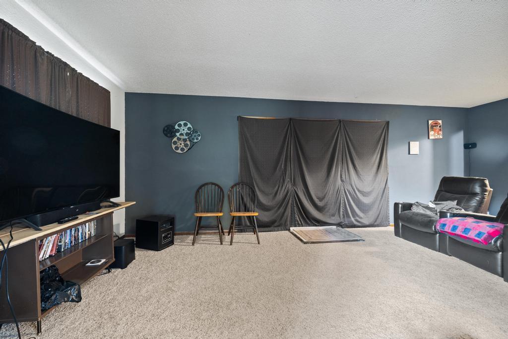 10689 South S. 425 Road Property Photo 25