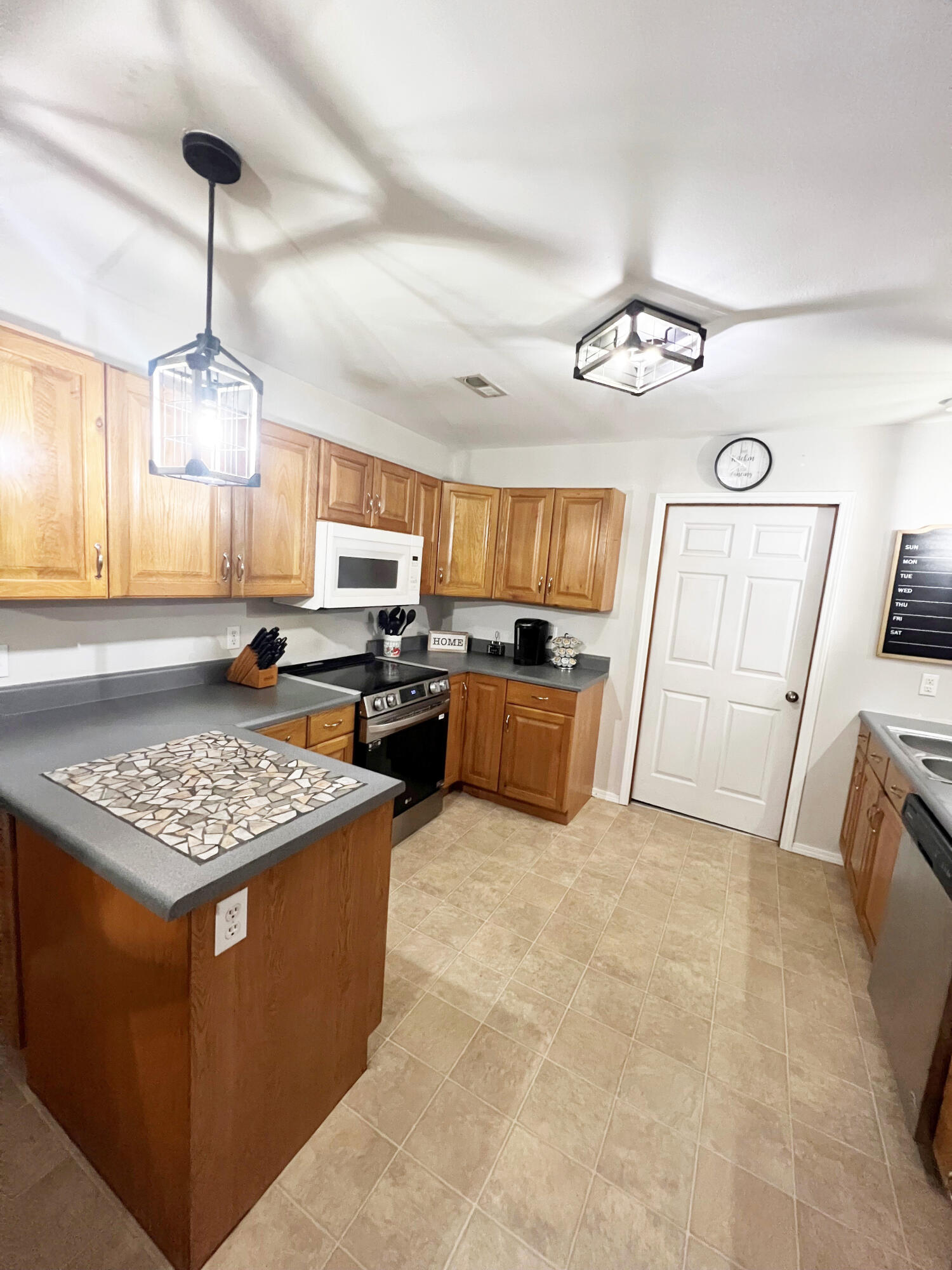 1213 North Darrell Street Property Photo 12