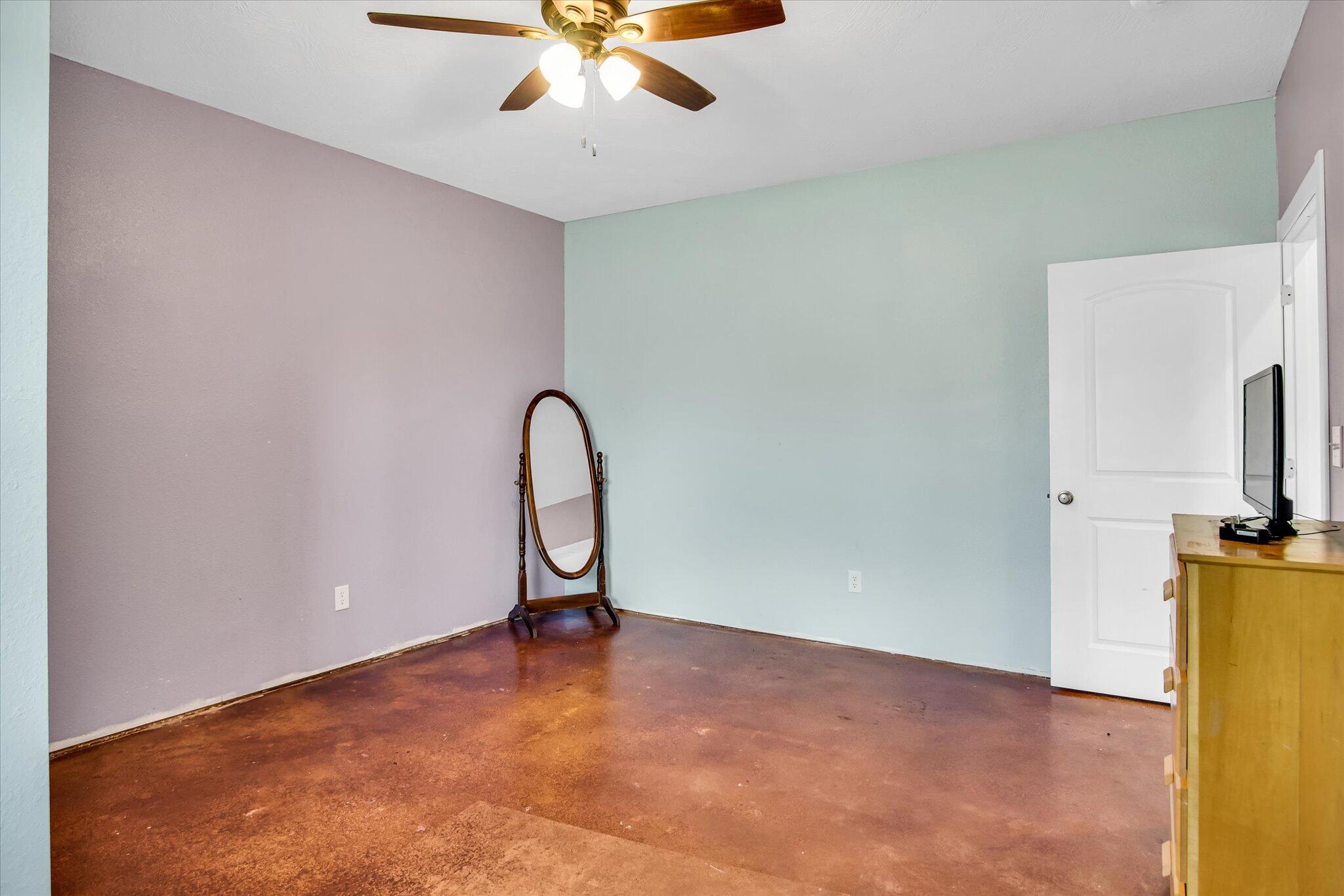 205 West Canterbury Lane Property Photo 32