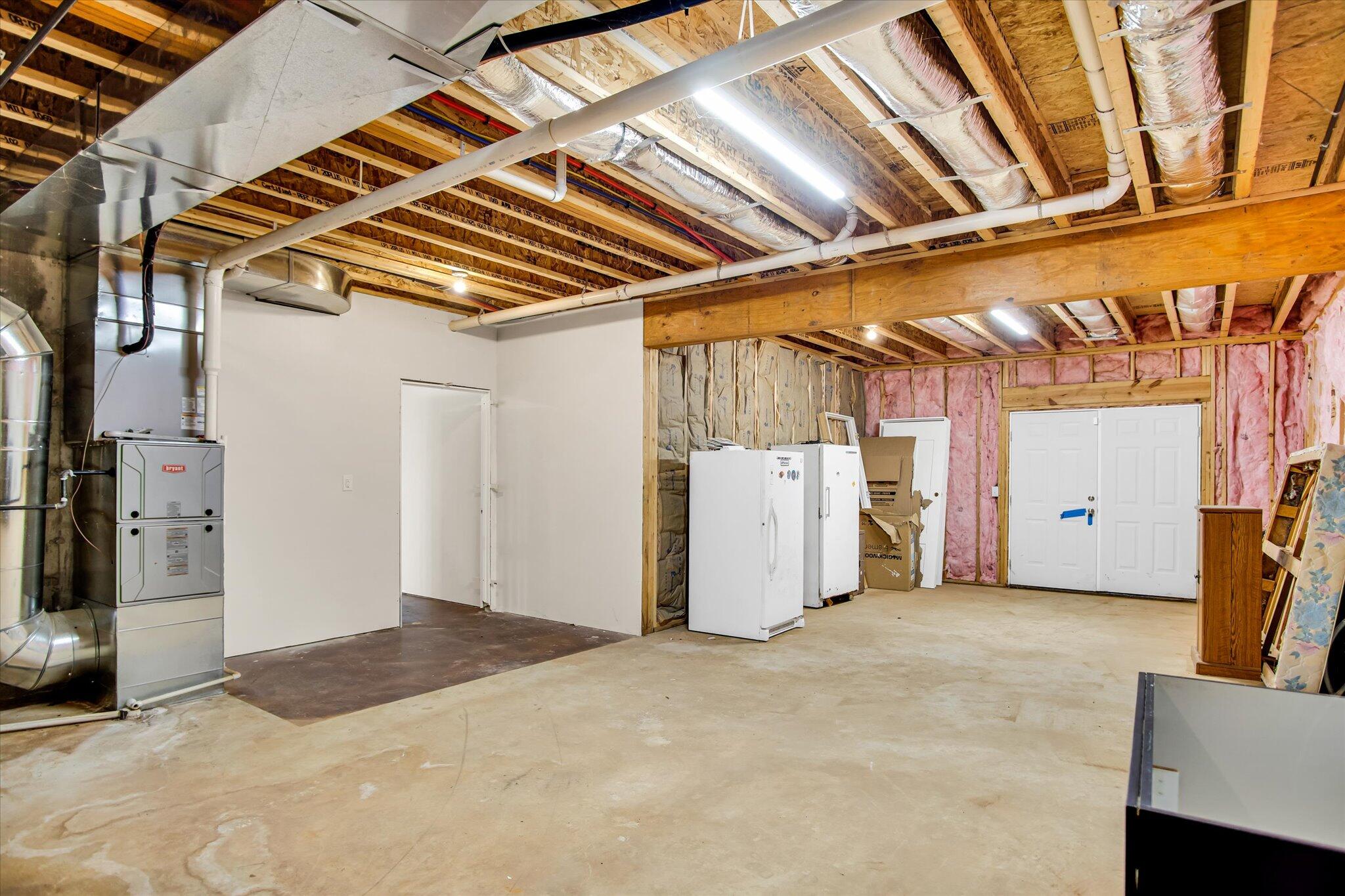 205 West Canterbury Lane Property Photo 36