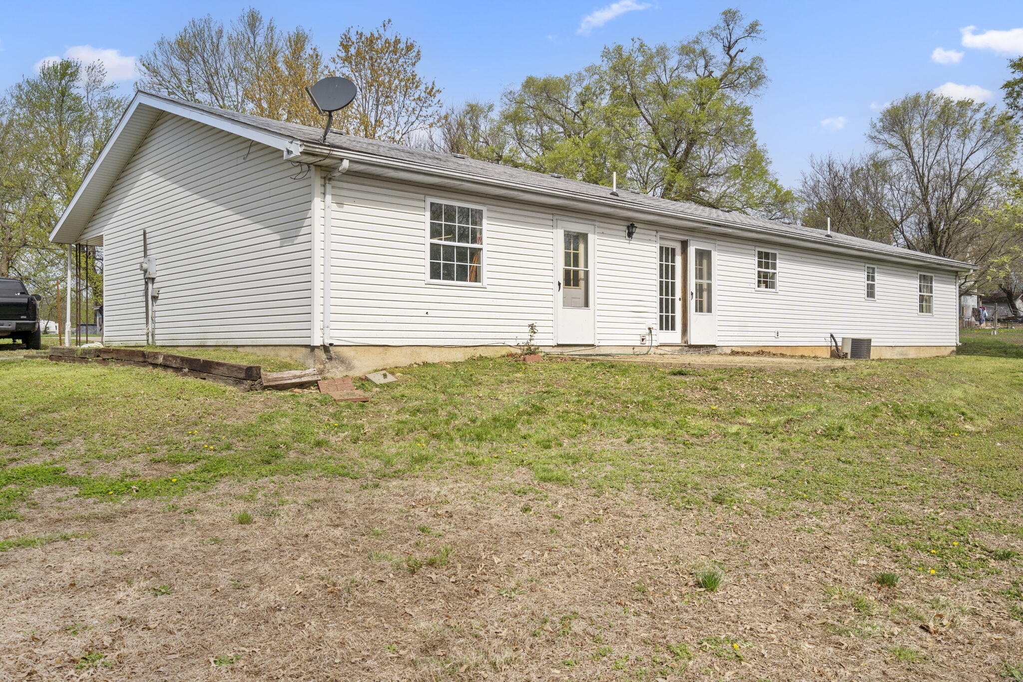 16 South Street Property Photo 23