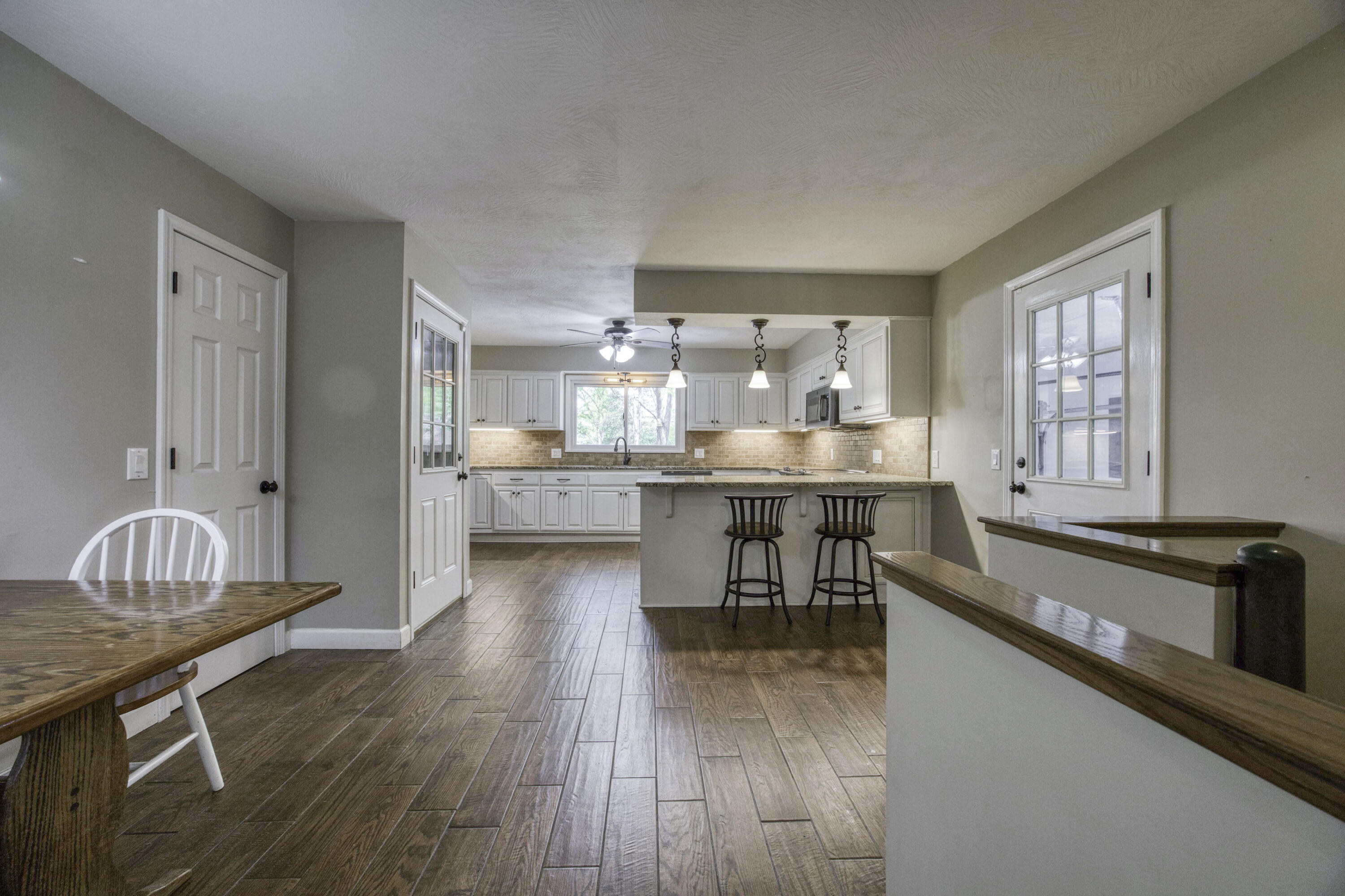 5610 South Farm Road 137 Property Photo 11