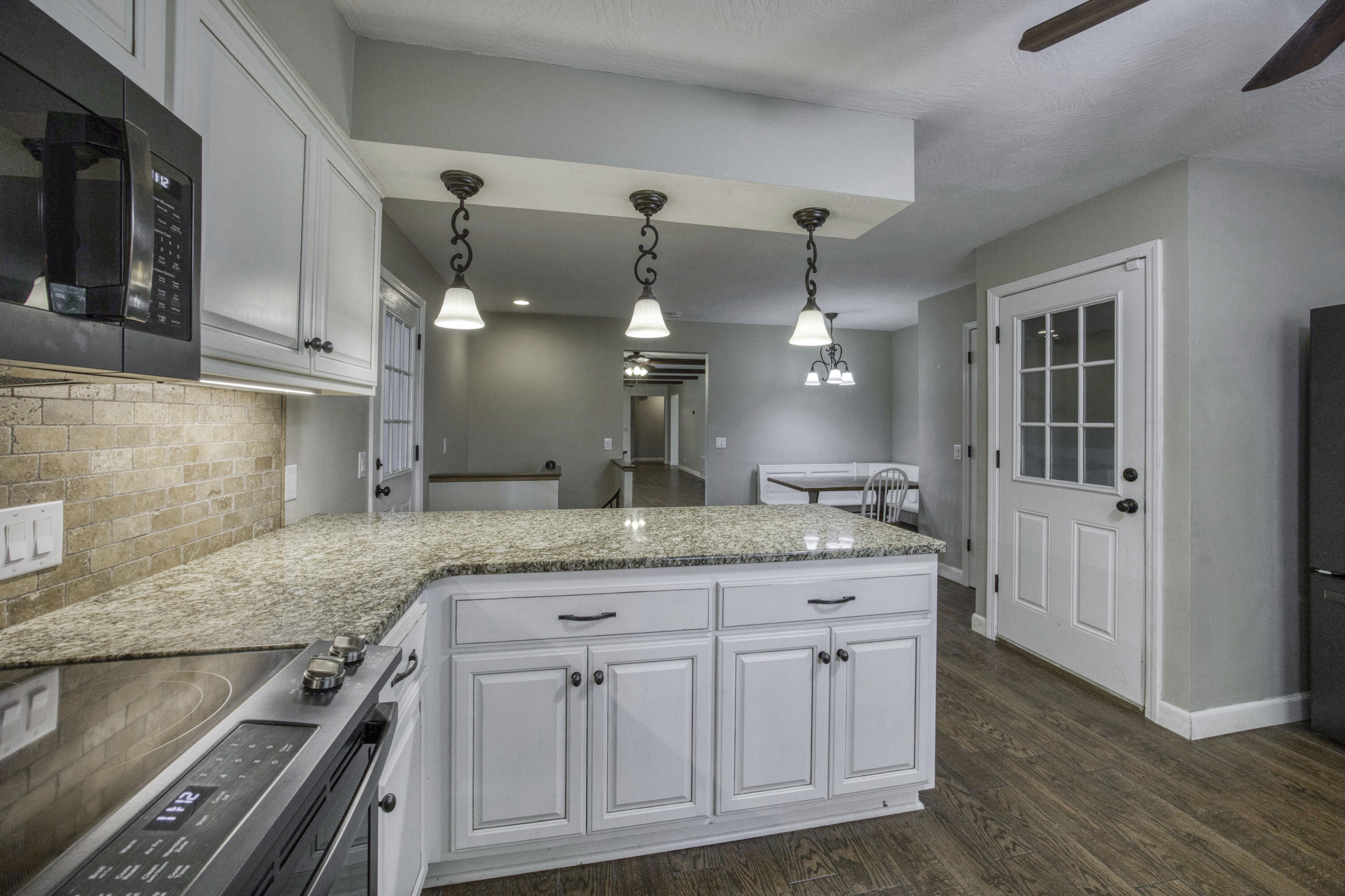 5610 South Farm Road 137 Property Photo 12