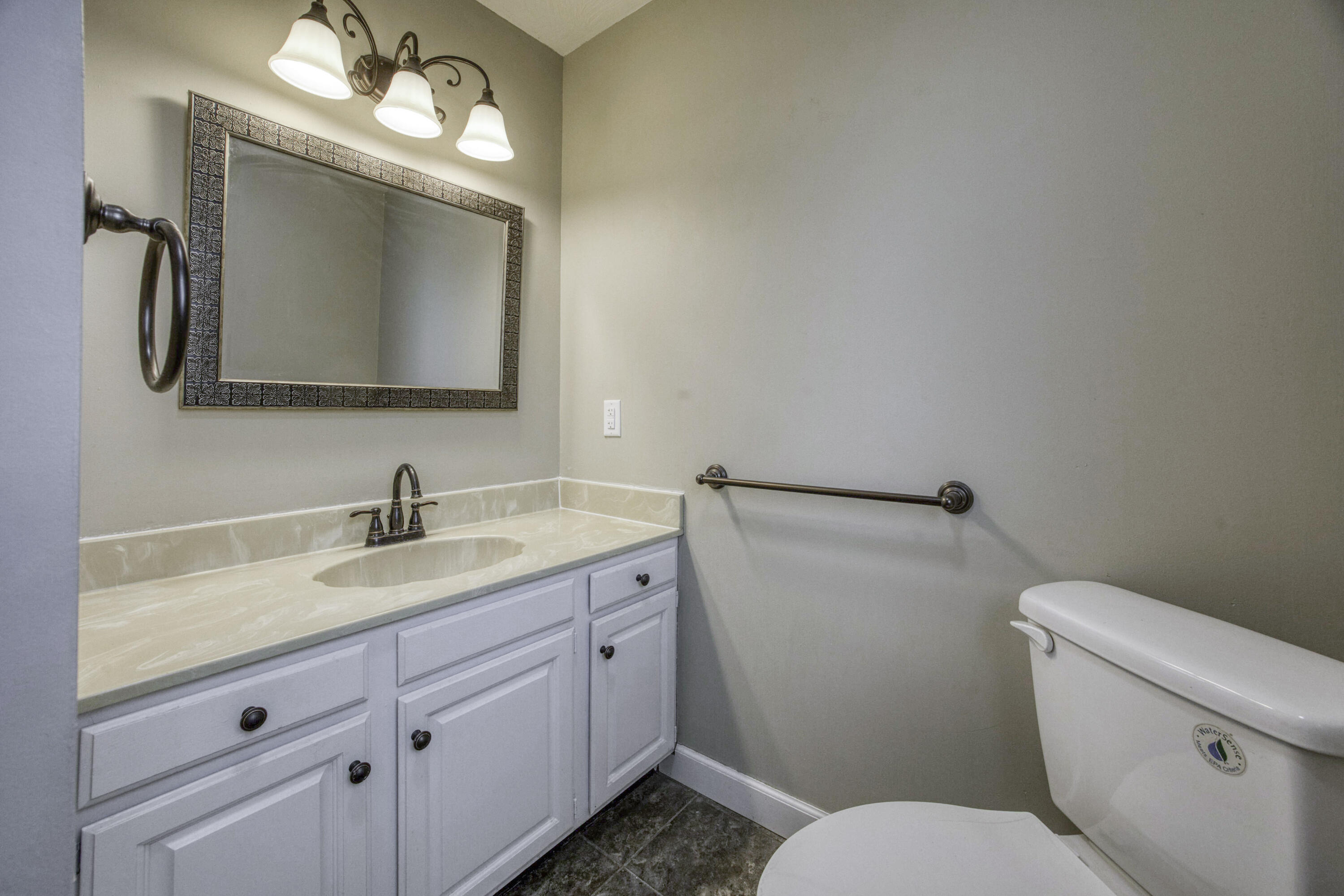 5610 South Farm Road 137 Property Photo 32