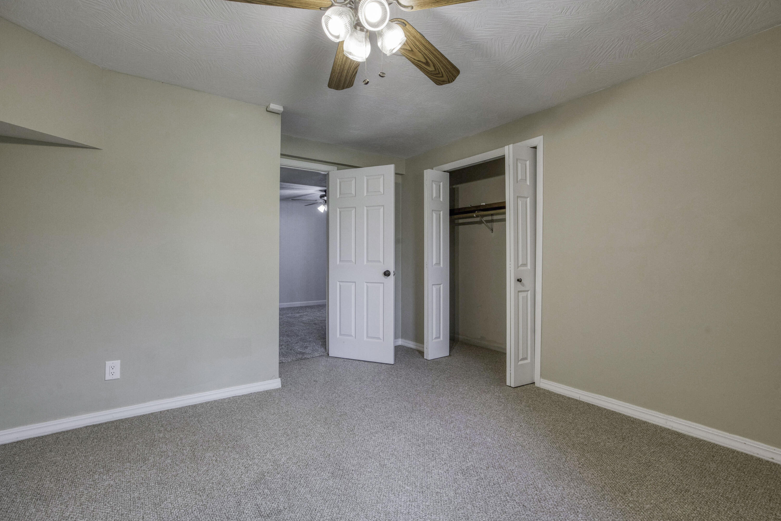 5610 South Farm Road 137 Property Photo 49