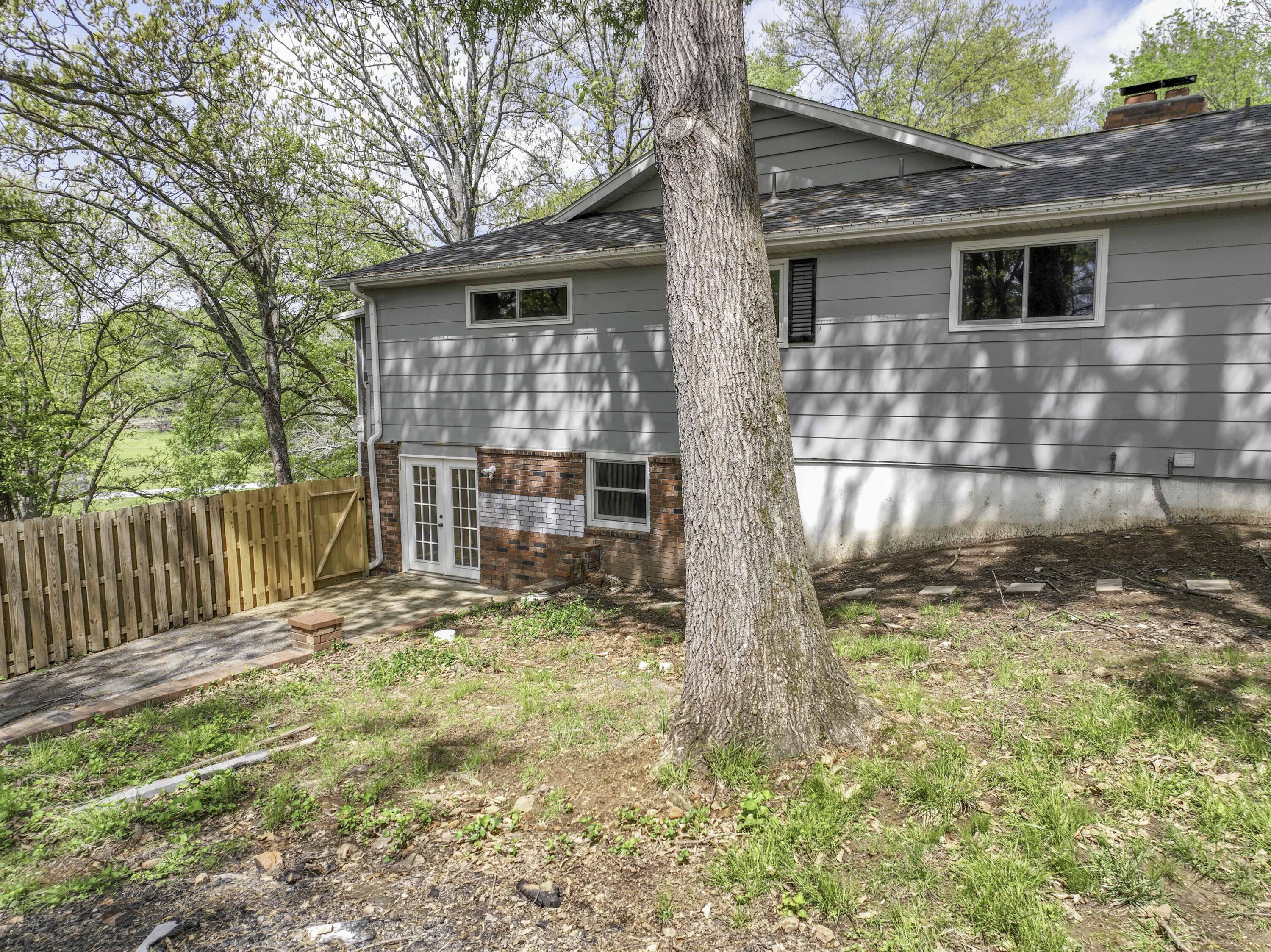 5610 South Farm Road 137 Property Photo 52