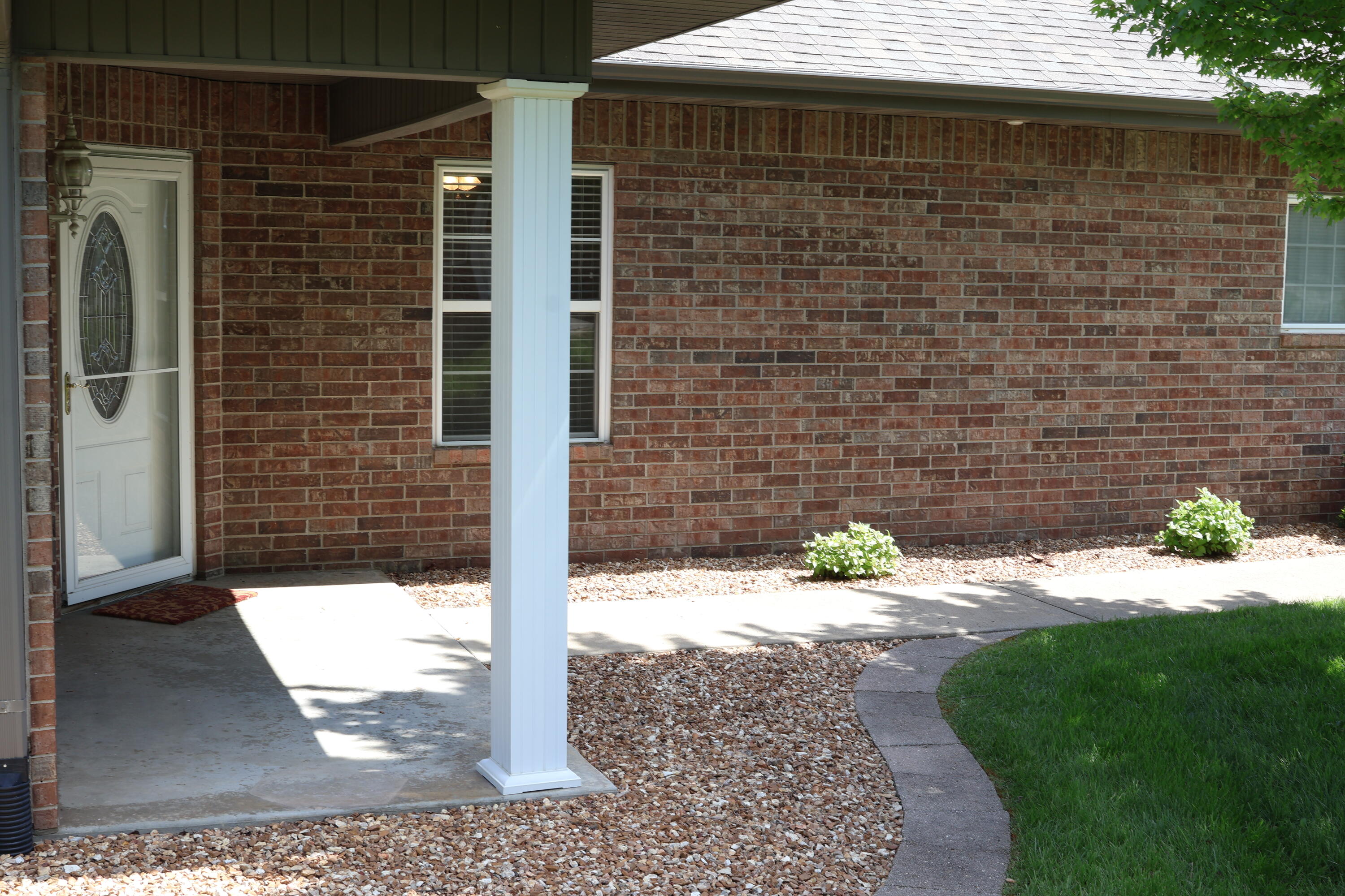 1125 Stonebriar Place Property Photo 6
