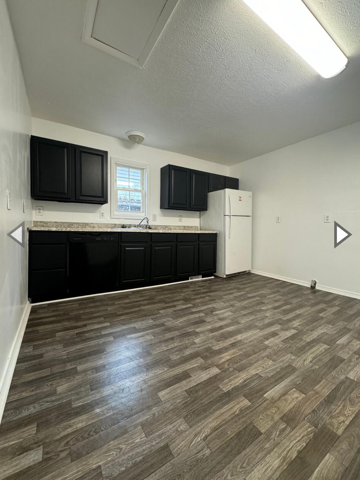2105 North Elizabeth Avenue Property Photo 3