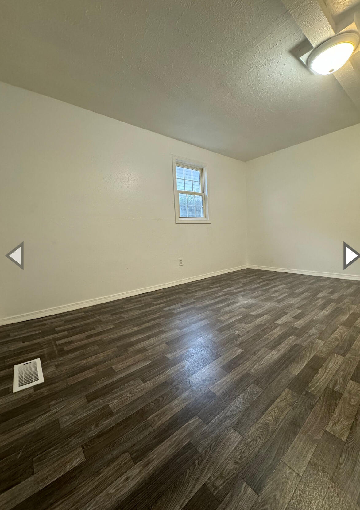 2105 North Elizabeth Avenue Property Photo 4