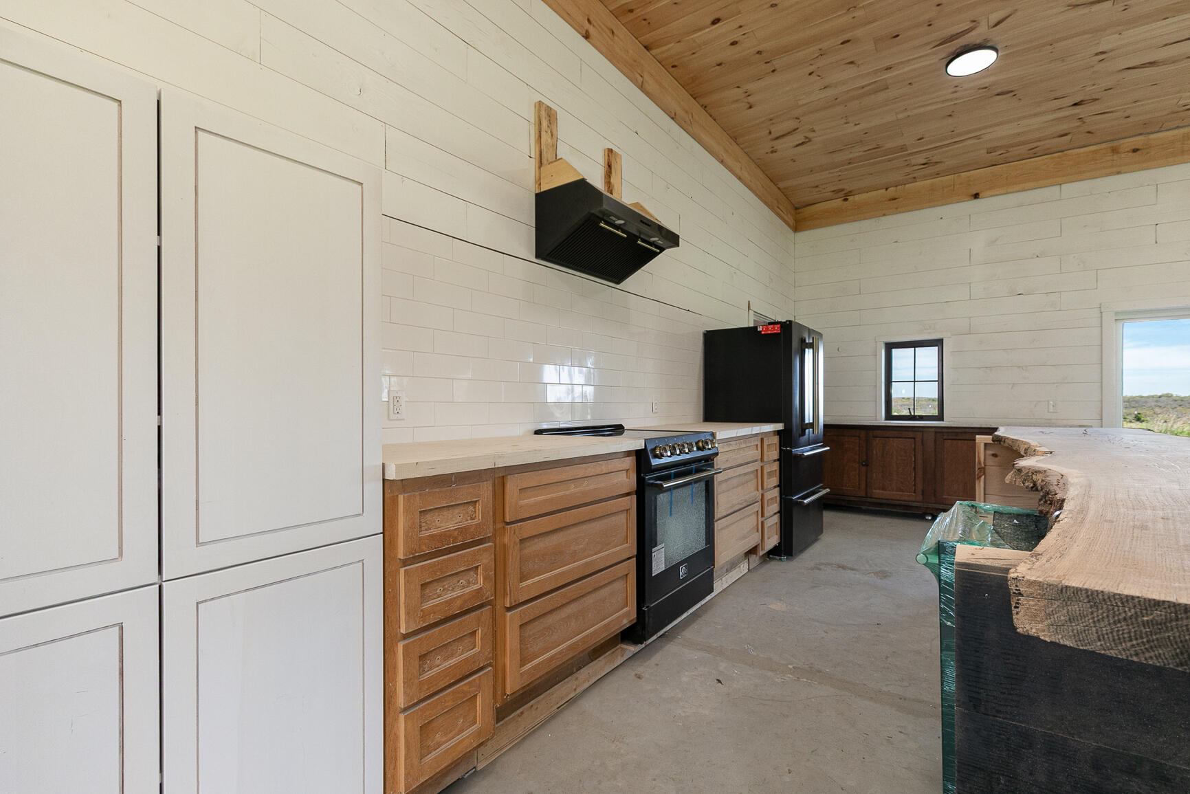 2107 East 530th Road Property Photo 10