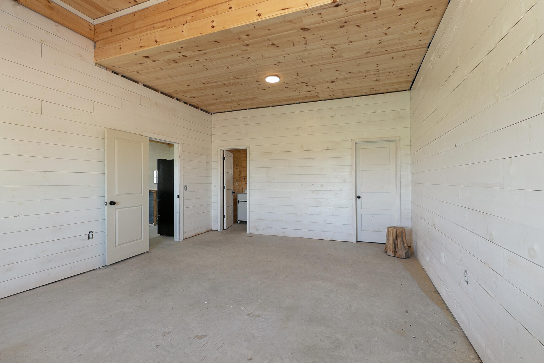 2107 East 530th Road Property Photo 13