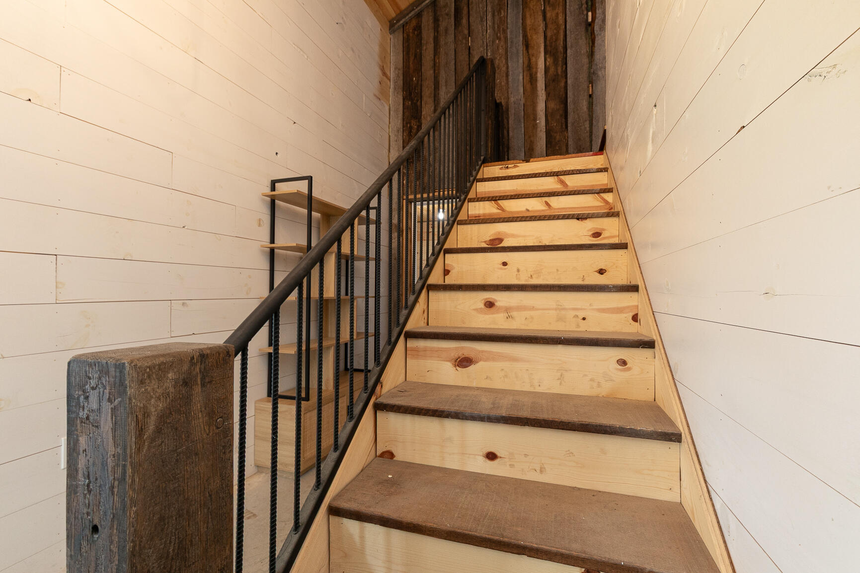 2107 East 530th Road Property Photo 17