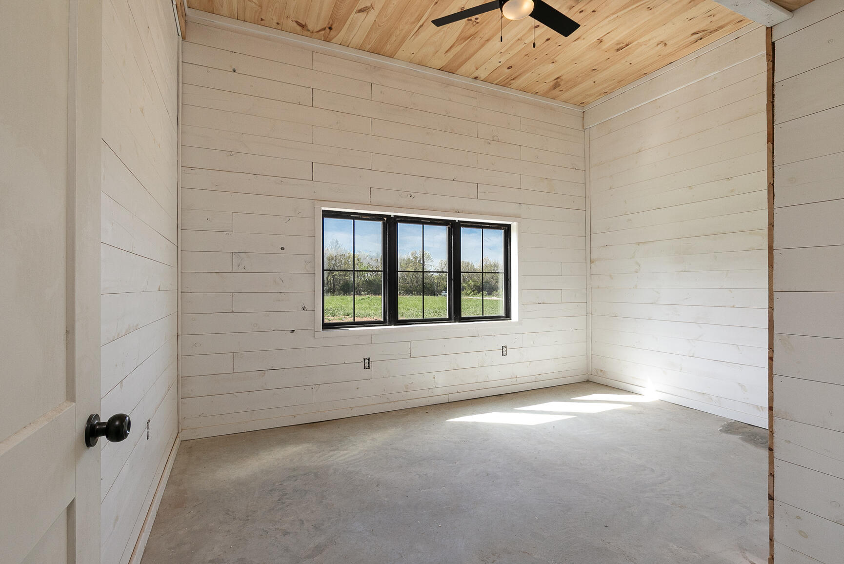 2107 East 530th Road Property Photo 19