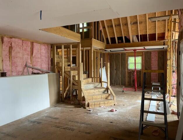111 Ironwood Street Property Photo 7