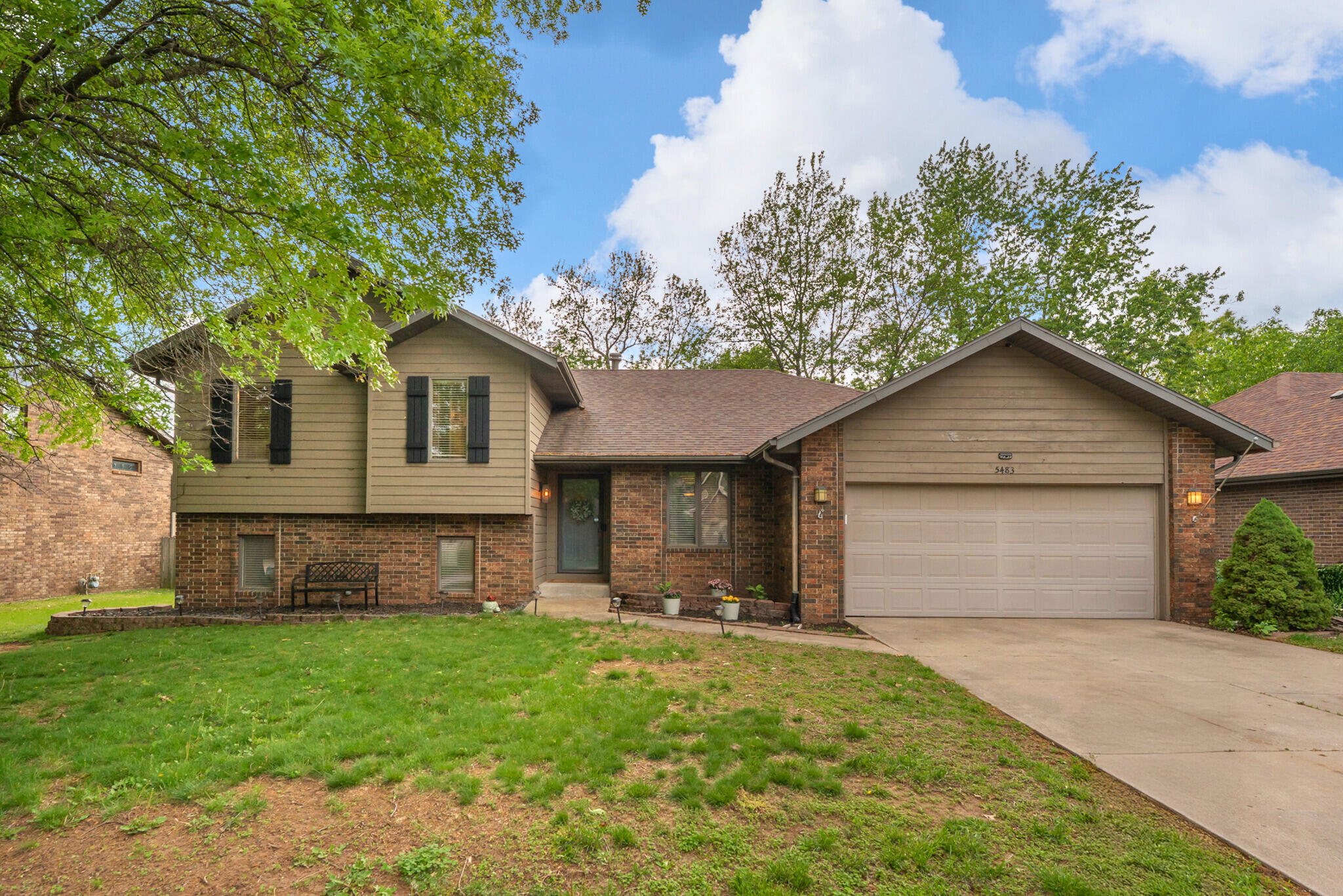 5483 South Parkhill Avenue Property Photo 1