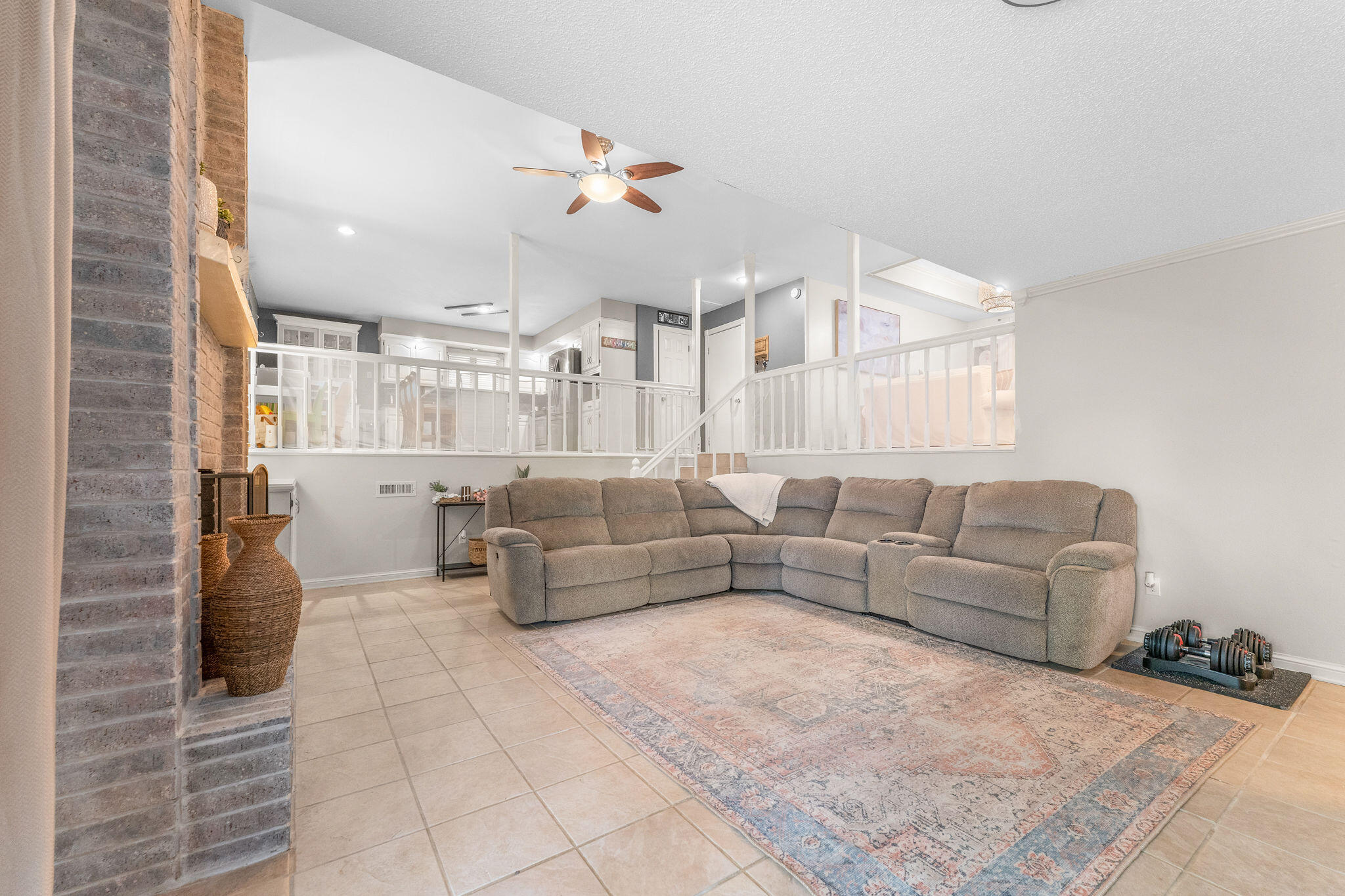 5483 South Parkhill Avenue Property Photo 15