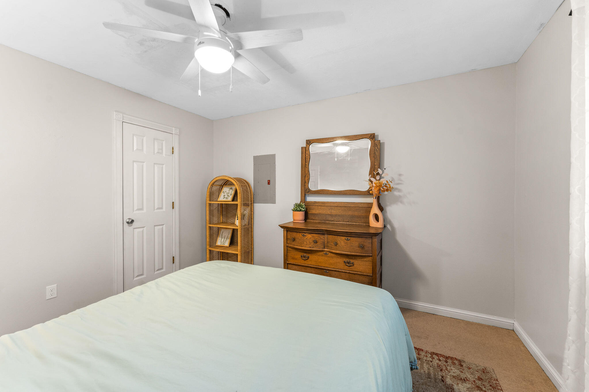 5483 South Parkhill Avenue Property Photo 23