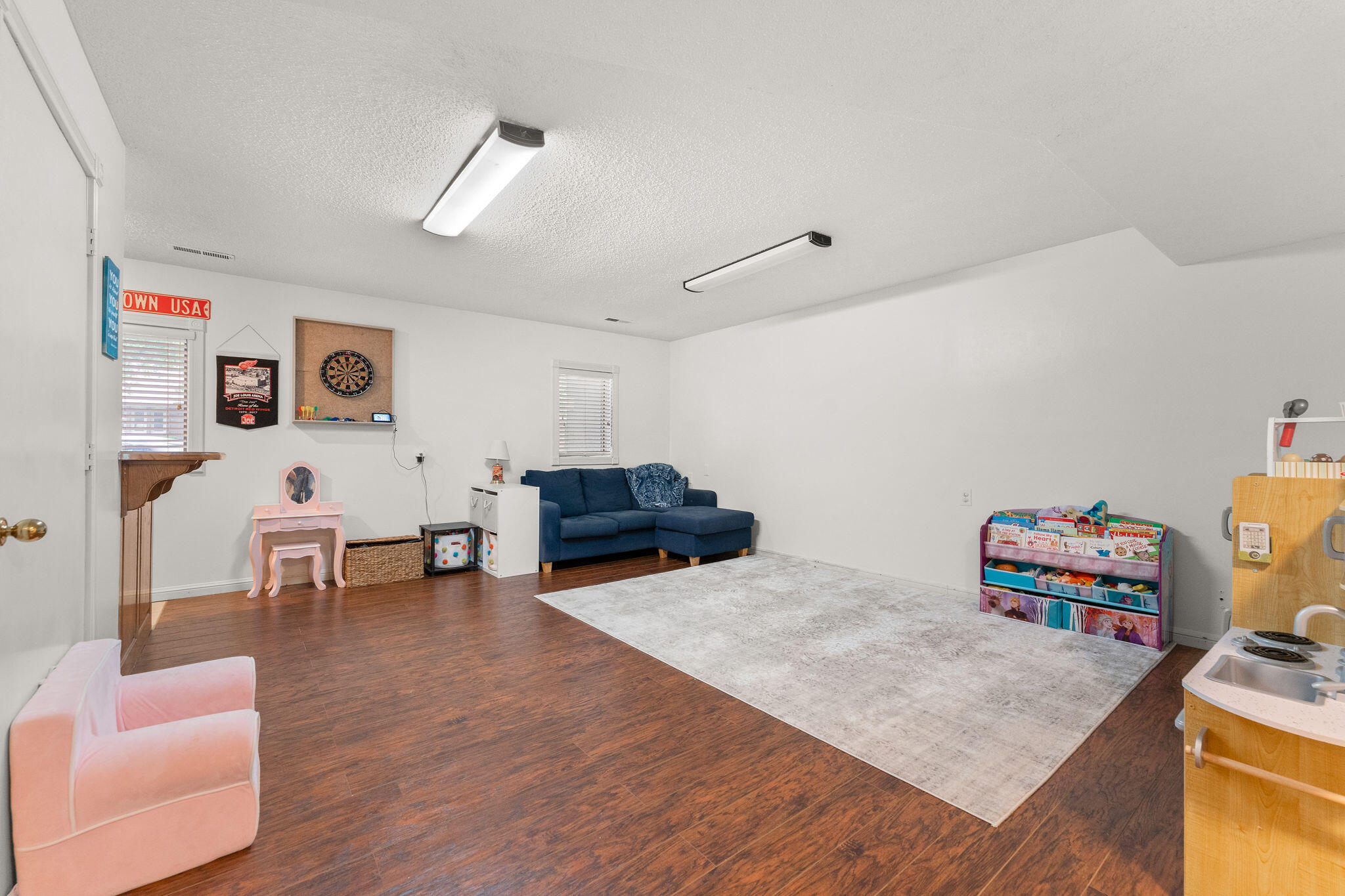 5483 South Parkhill Avenue Property Photo 25
