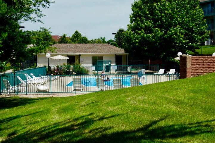 530 Spring Creek Court Property Photo 13