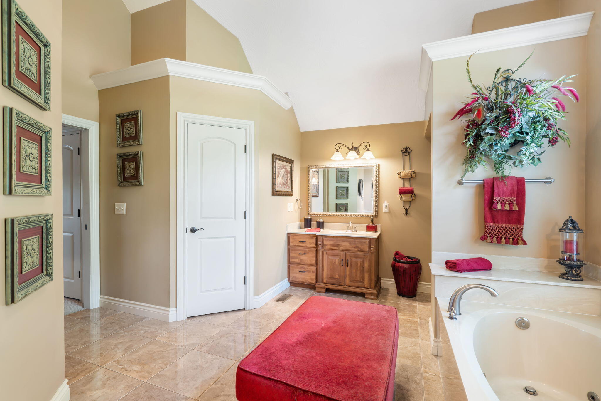 4310 Buttonwood Drive Property Photo 25