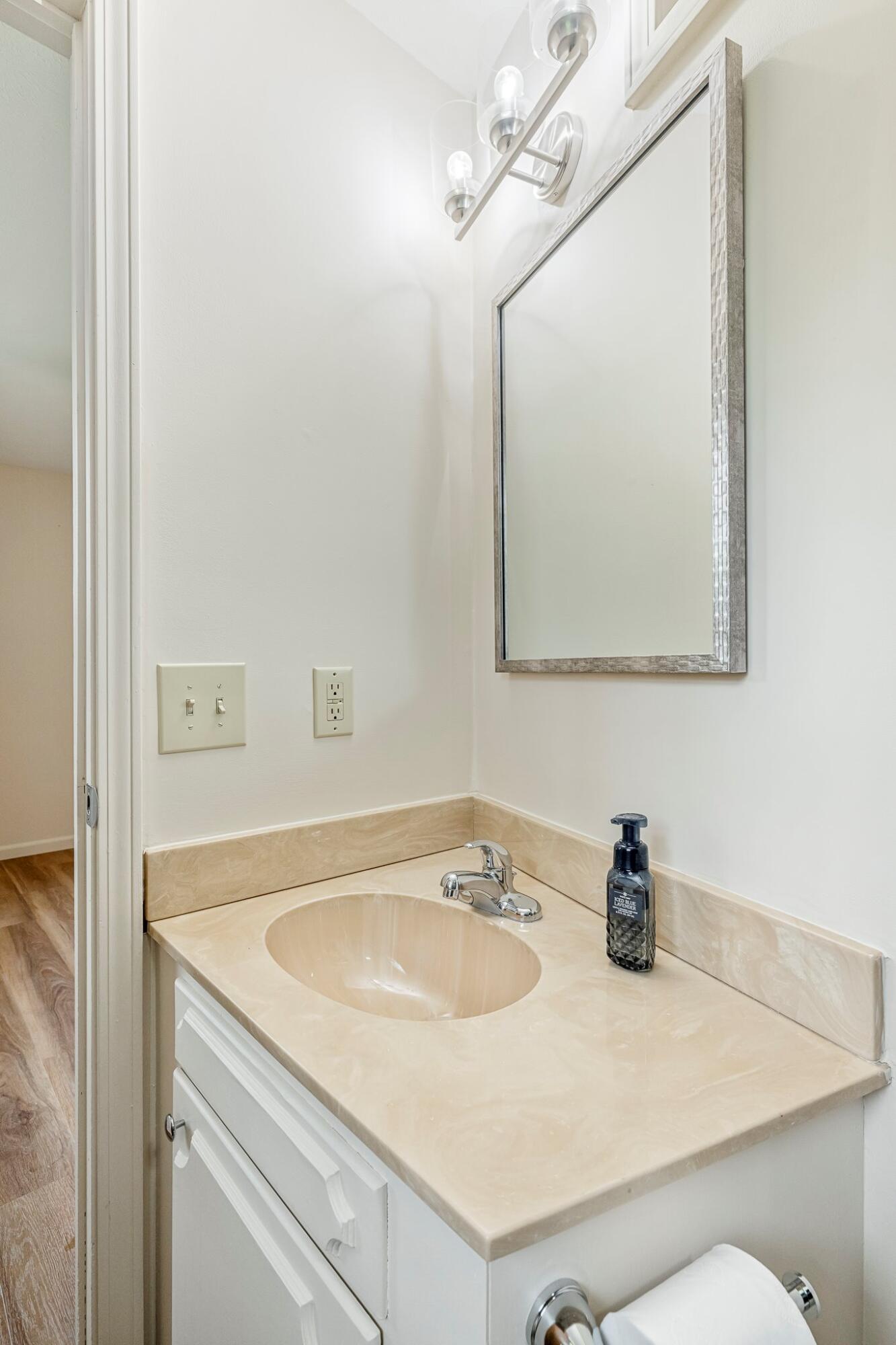 820 West Rockwood Street Property Photo 24