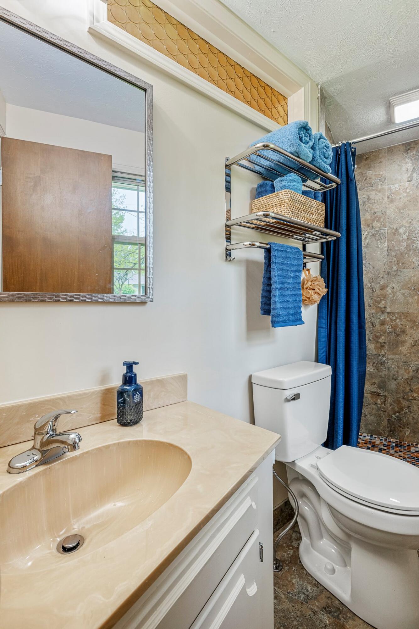 820 West Rockwood Street Property Photo 25