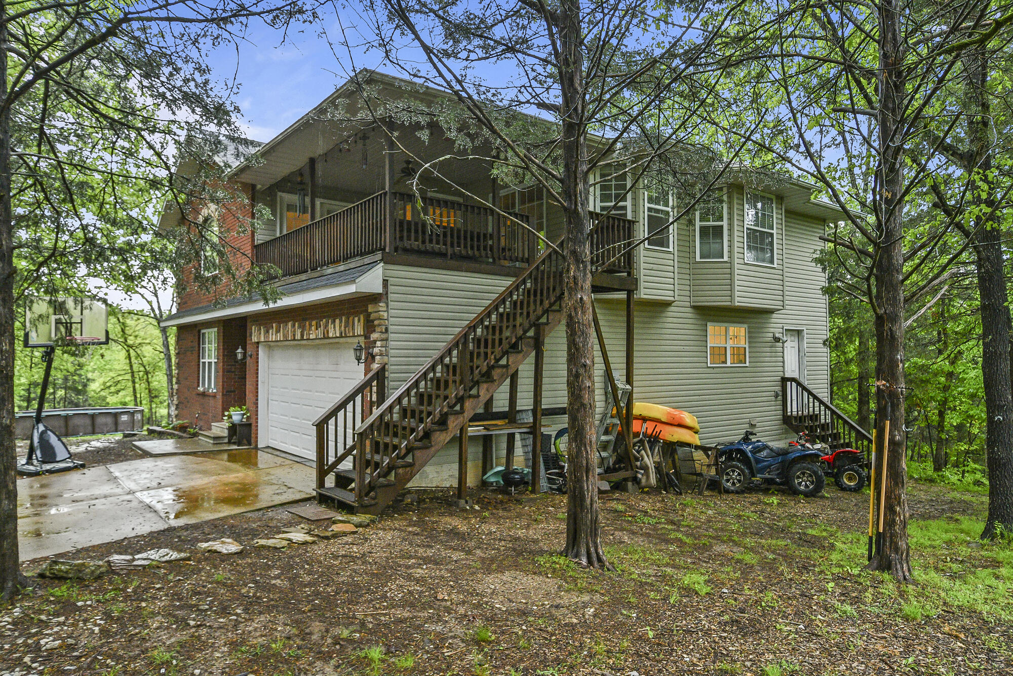 115 Whispering Oaks Property Photo 4