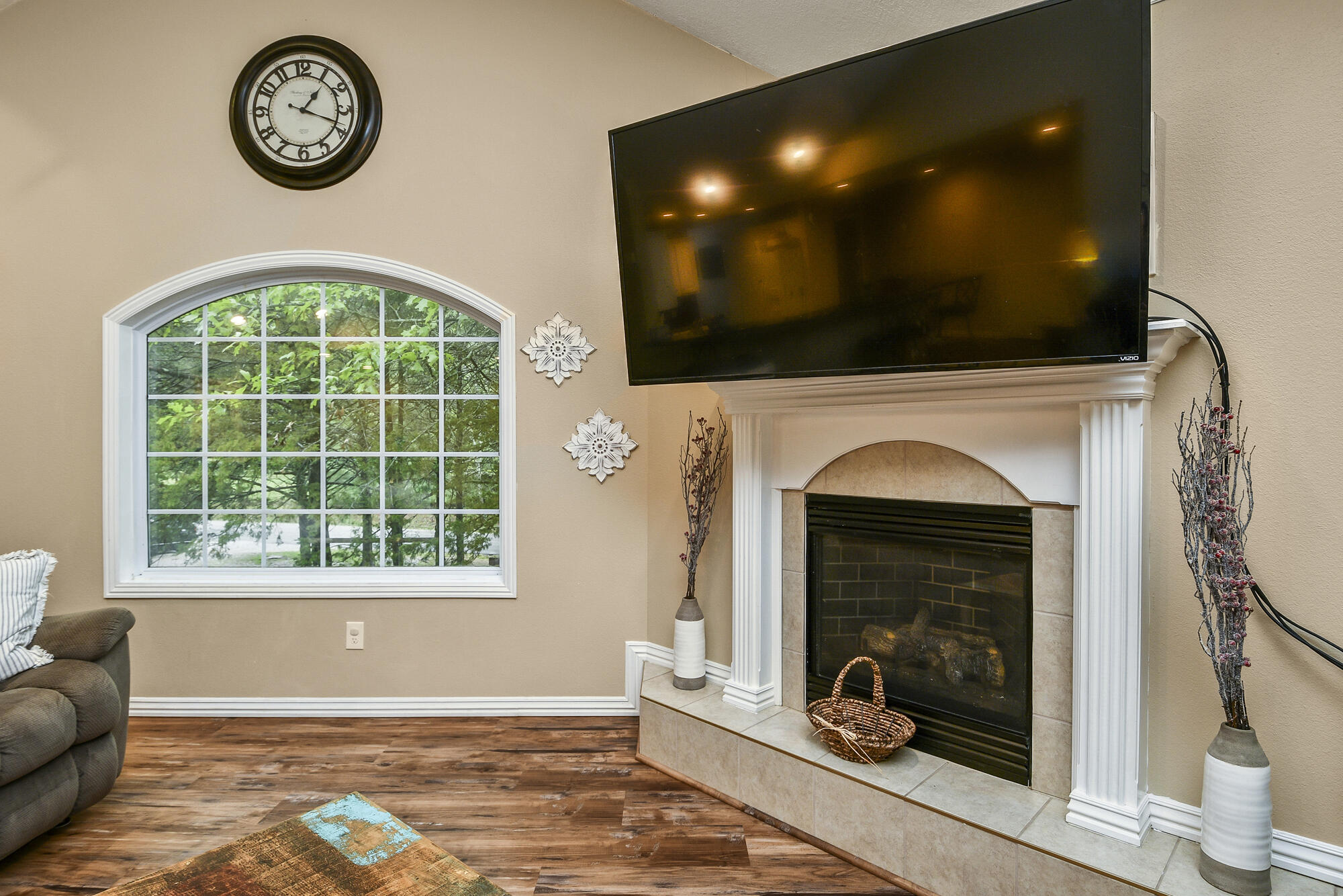 115 Whispering Oaks Property Photo 10