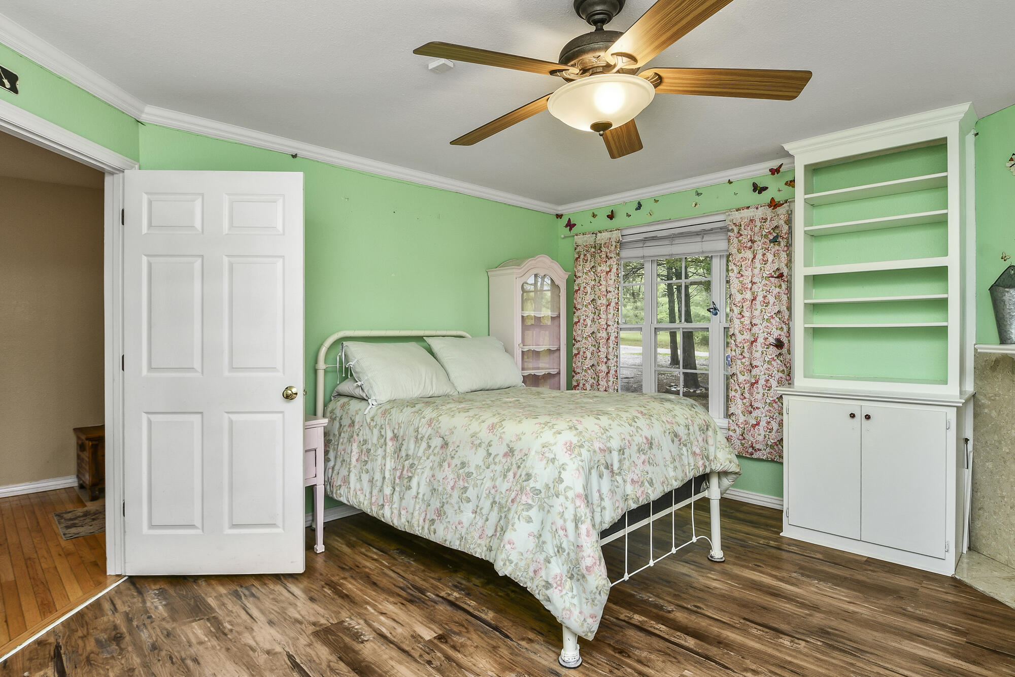 115 Whispering Oaks Property Photo 43