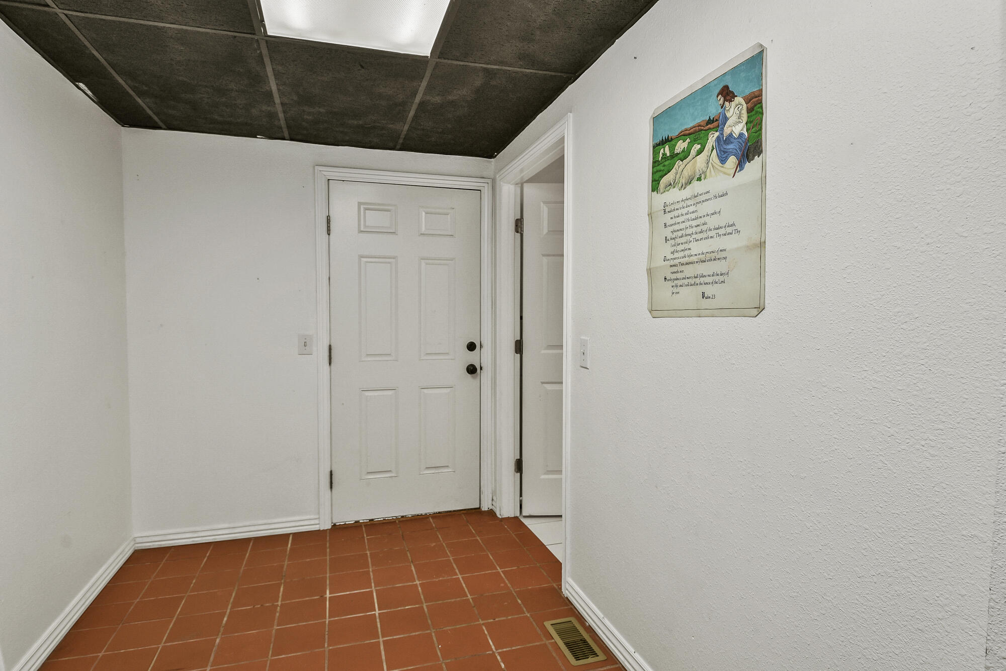115 Whispering Oaks Property Photo 48