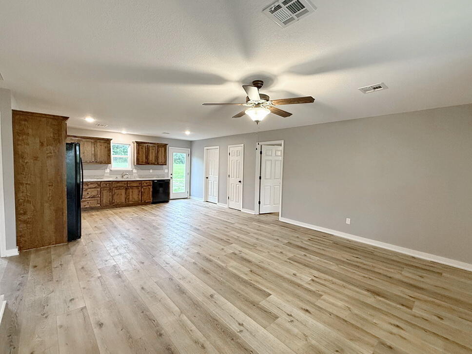 321 West Hainline Road Property Photo 6