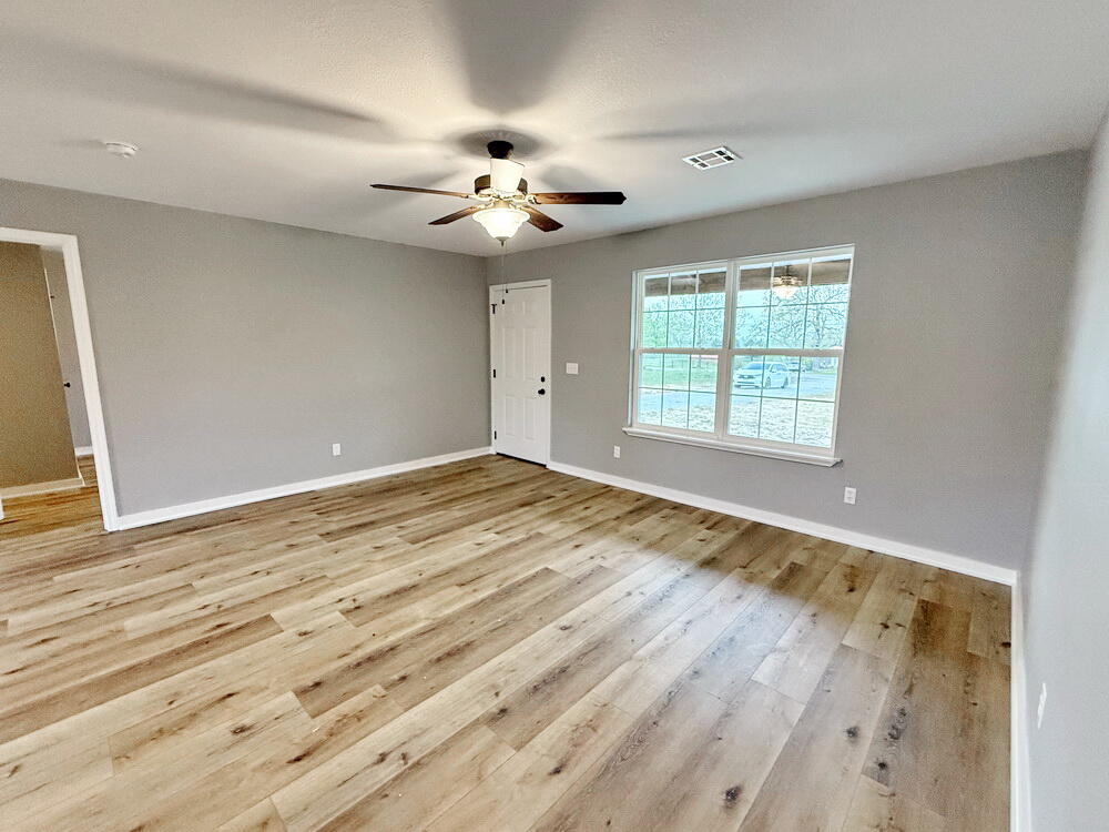 321 West Hainline Road Property Photo 8