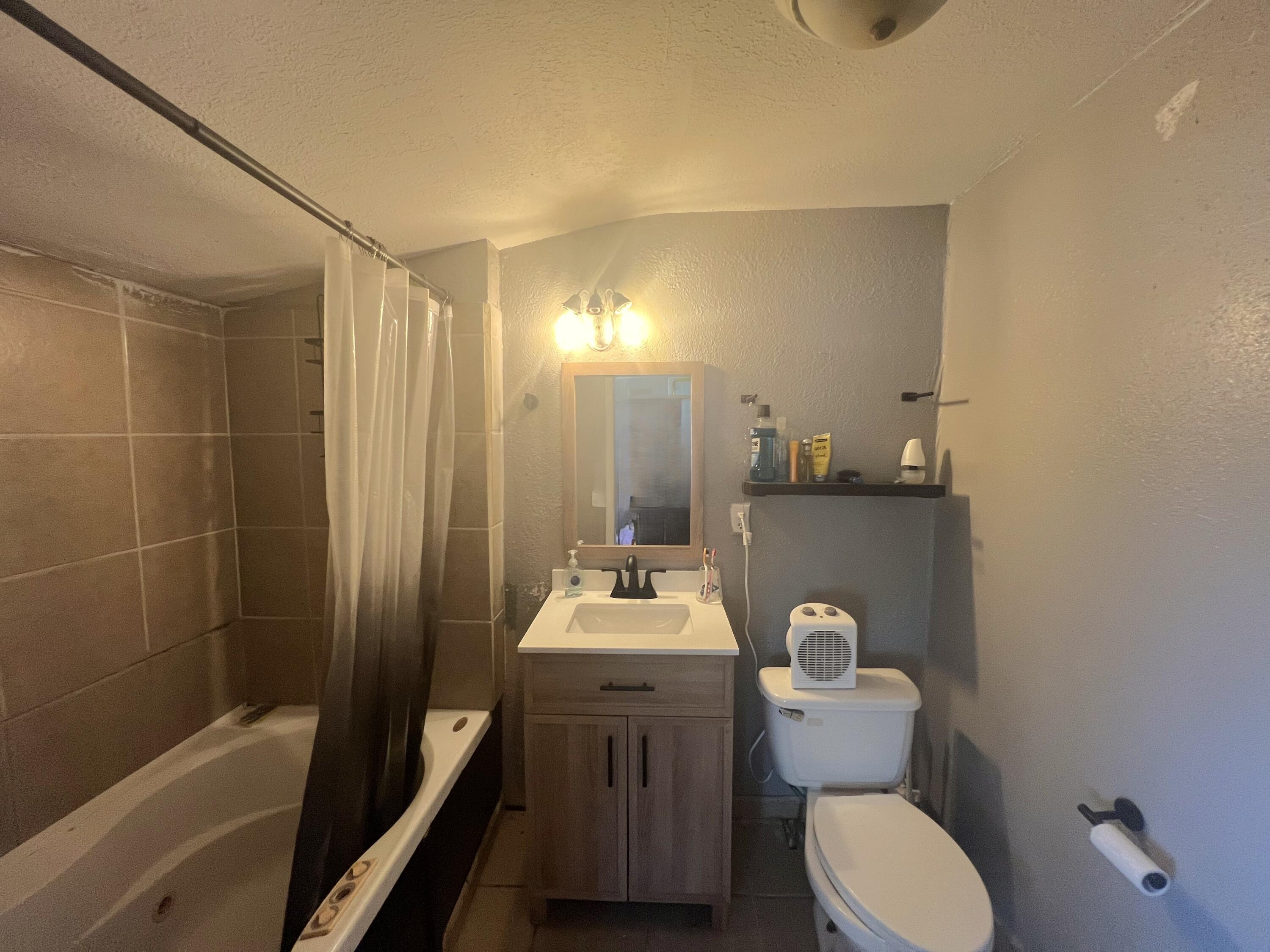404 Grandview Street Property Photo 5