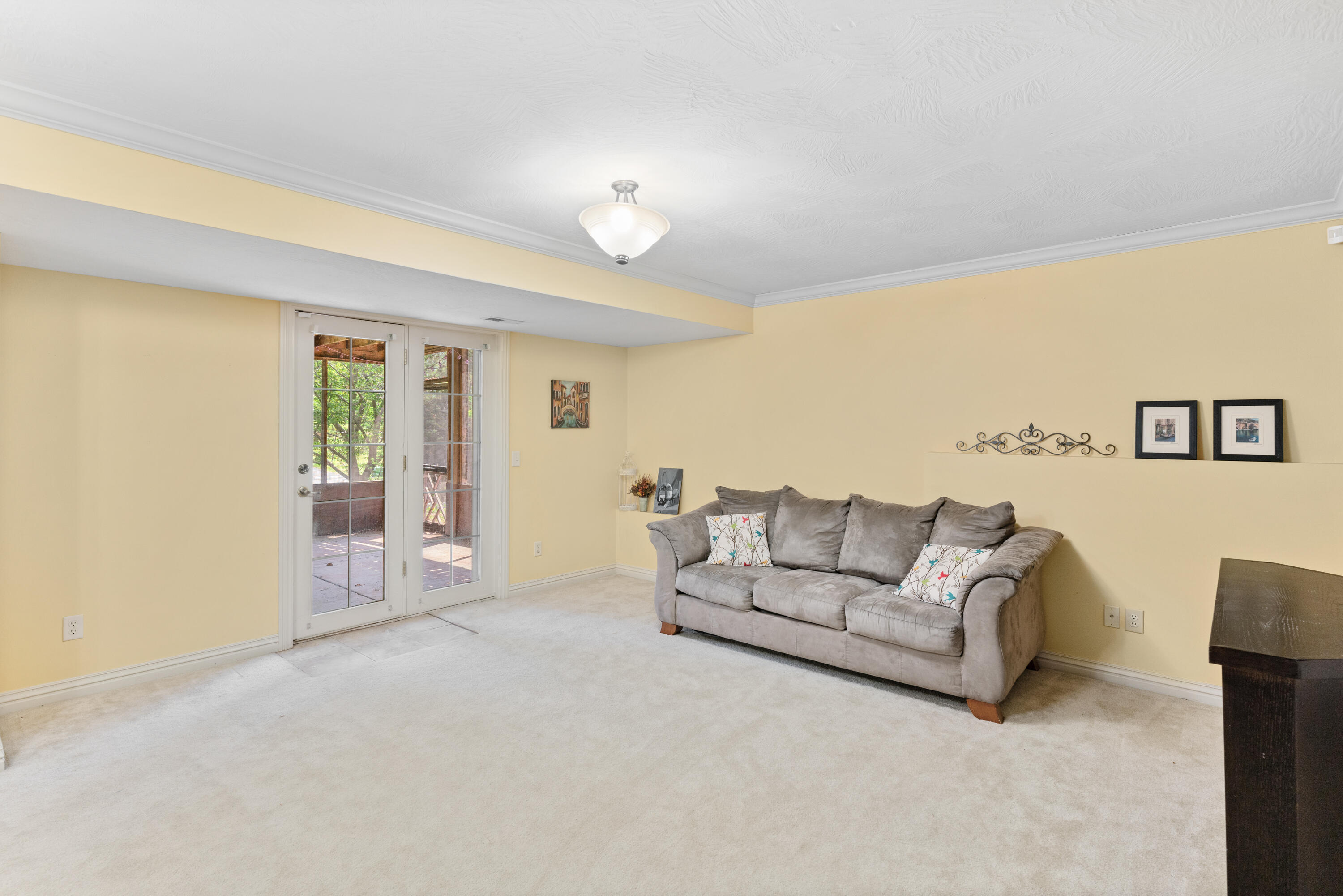 5130 South Burrows Avenue Property Photo 38