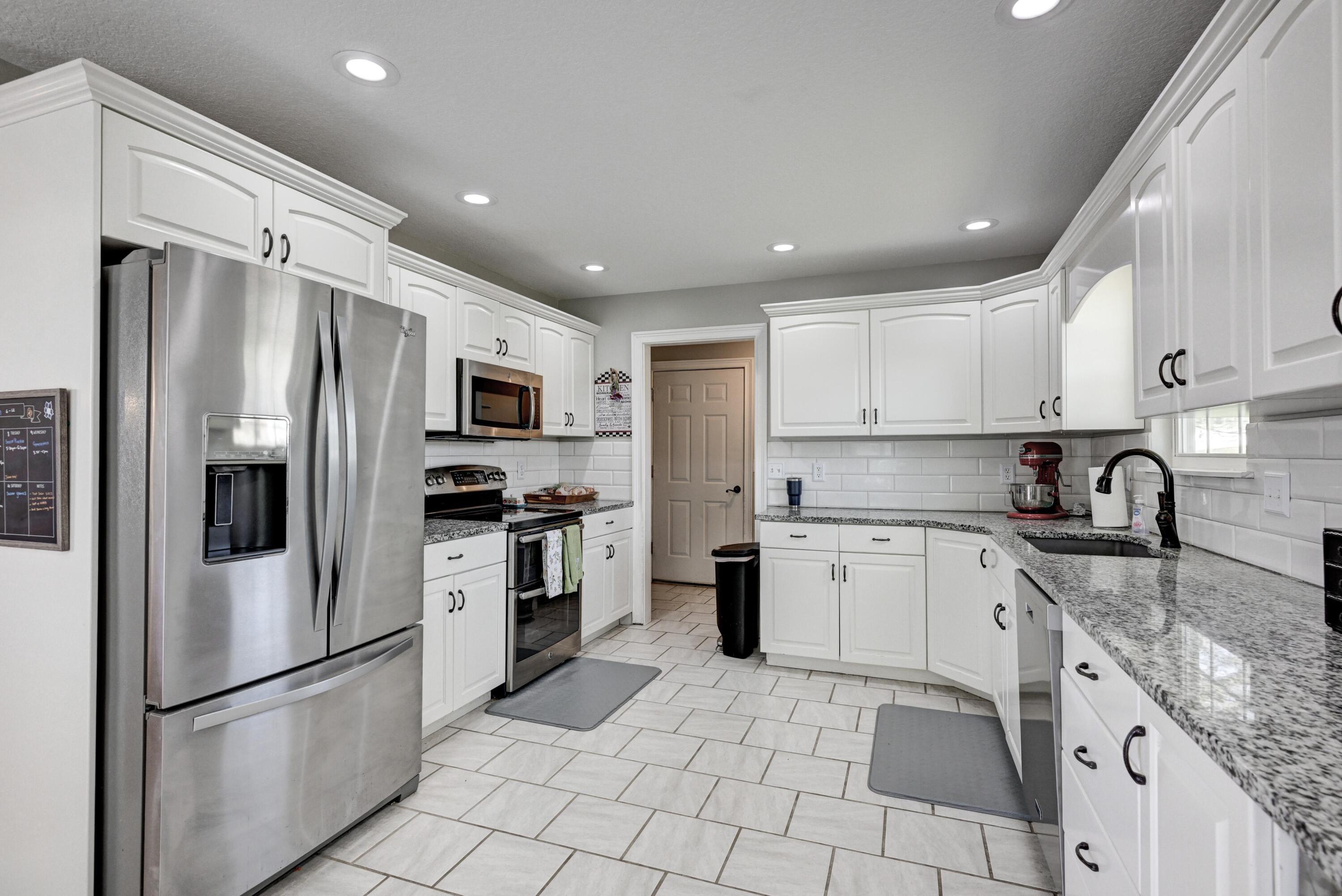1702 Rosewood Drive Property Photo 16