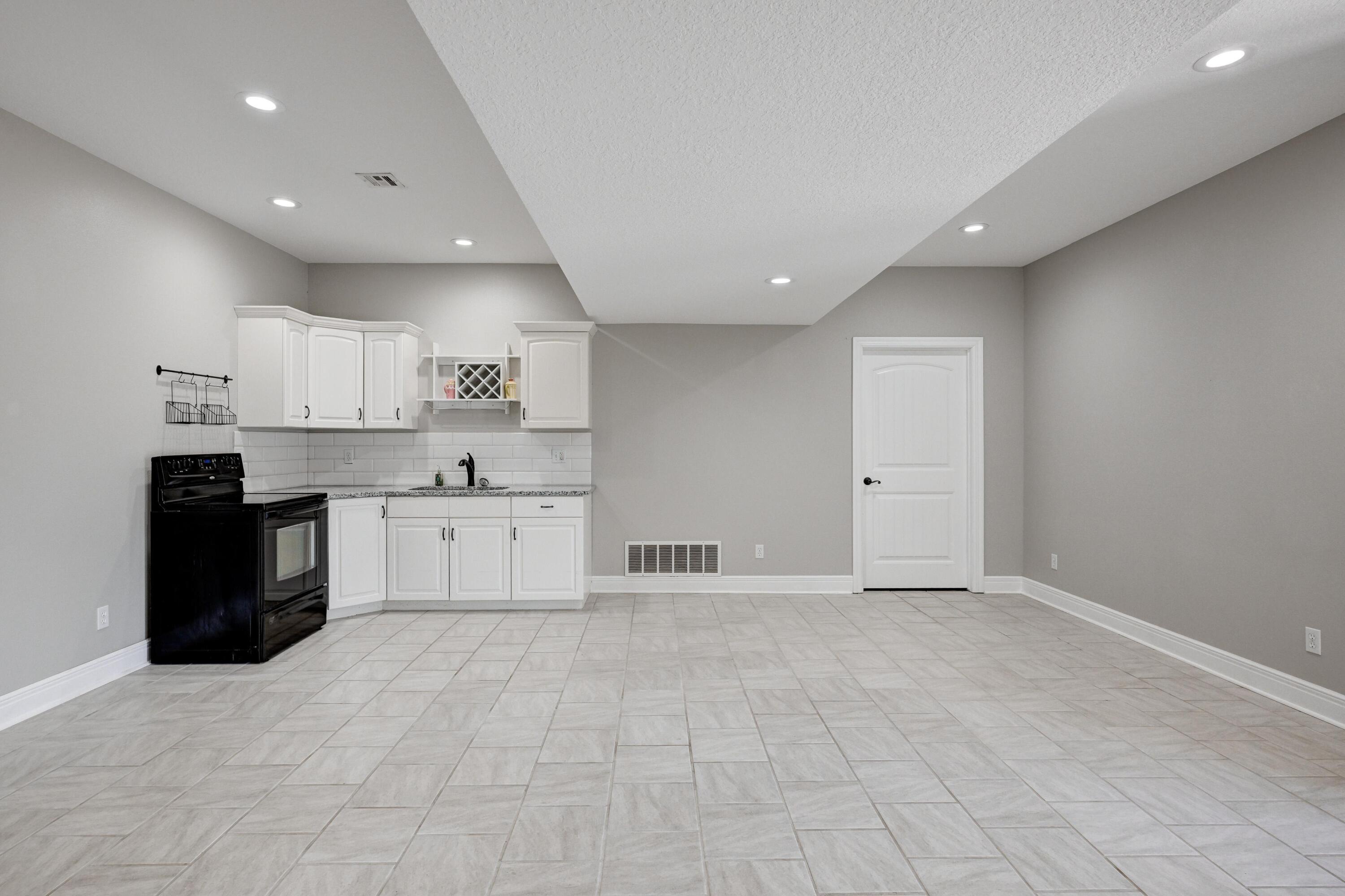 1702 Rosewood Drive Property Photo 41