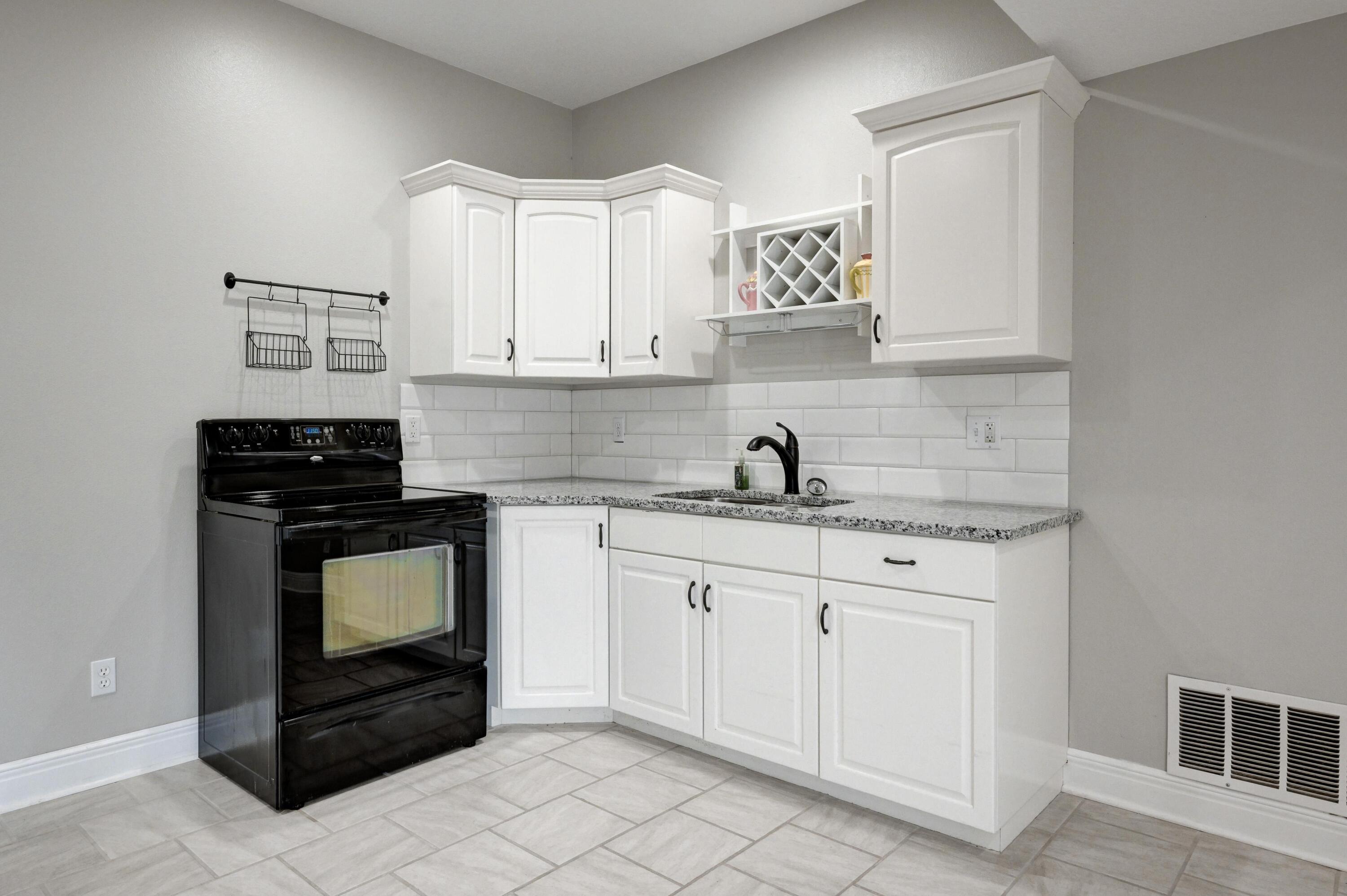 1702 Rosewood Drive Property Photo 43