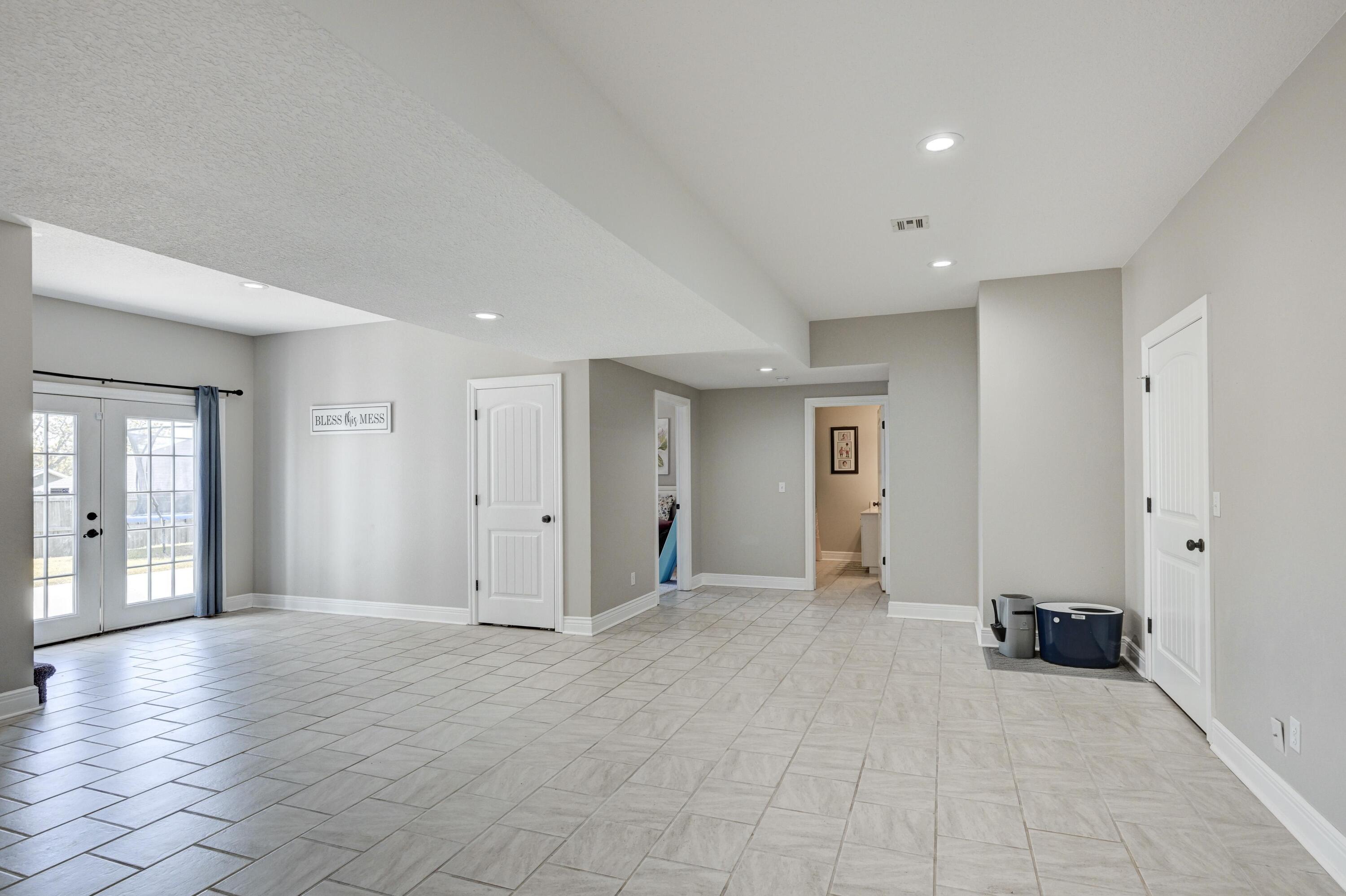 1702 Rosewood Drive Property Photo 46
