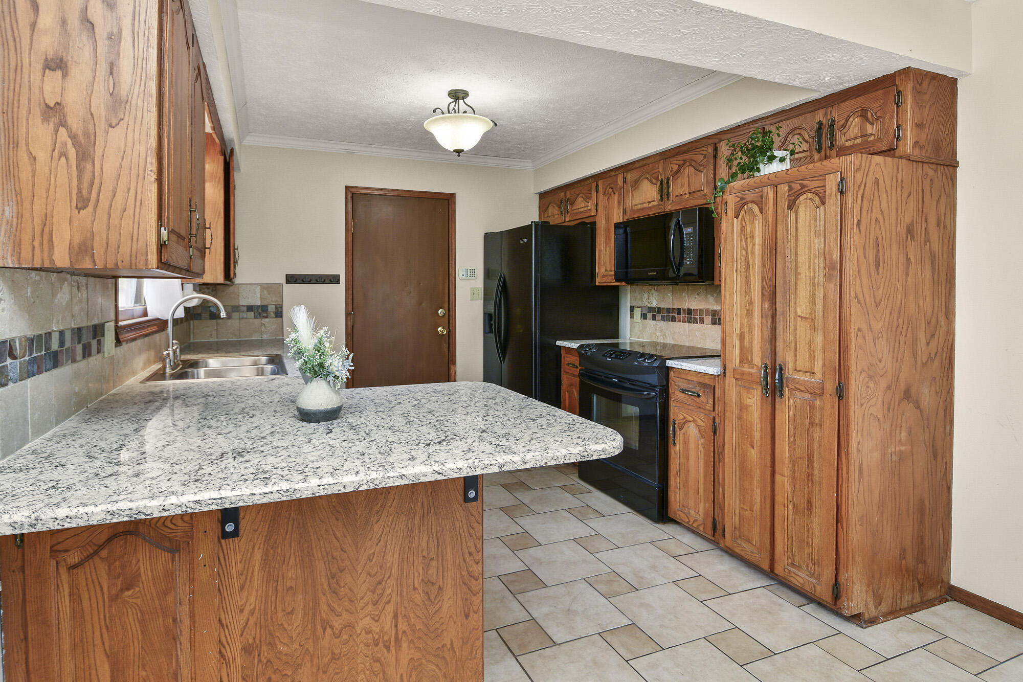 1322 South Sieger Drive Property Photo 10